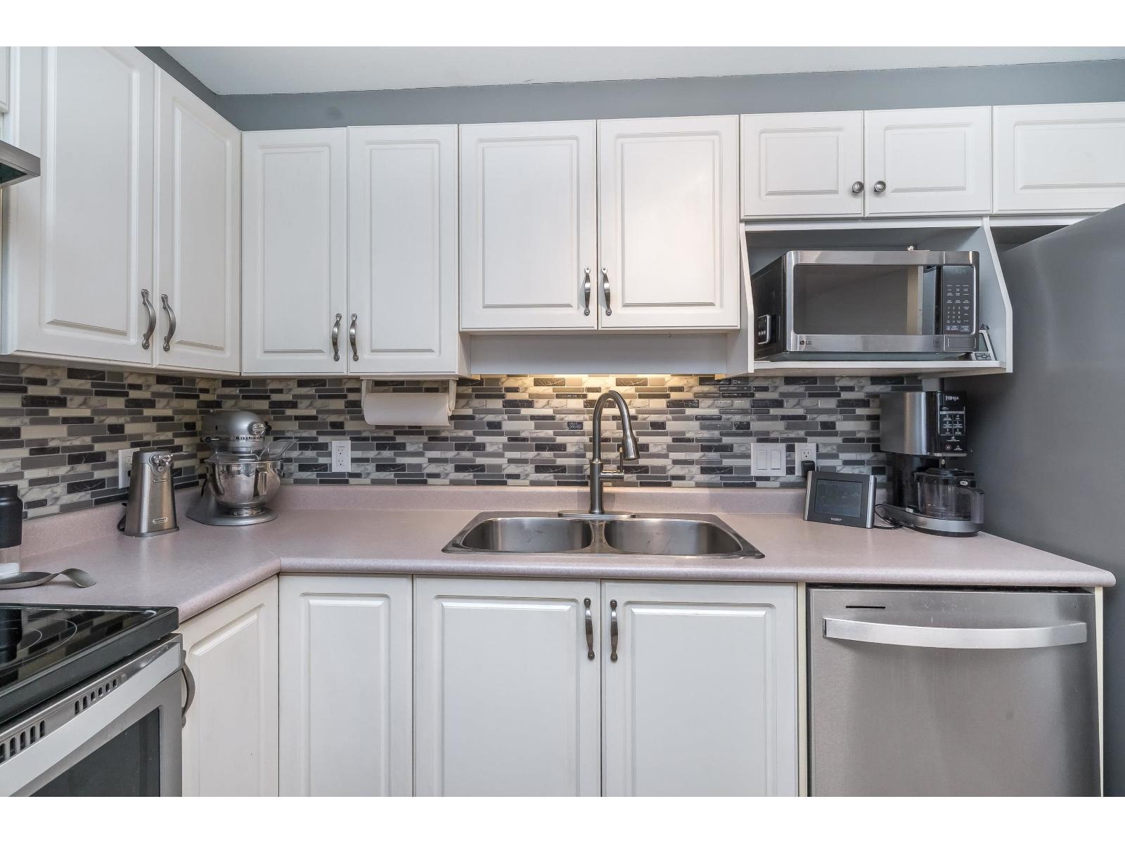 207 33738 King Road, Abbotsford, British Columbia  V2S 8J5 - Photo 6 - R3104468