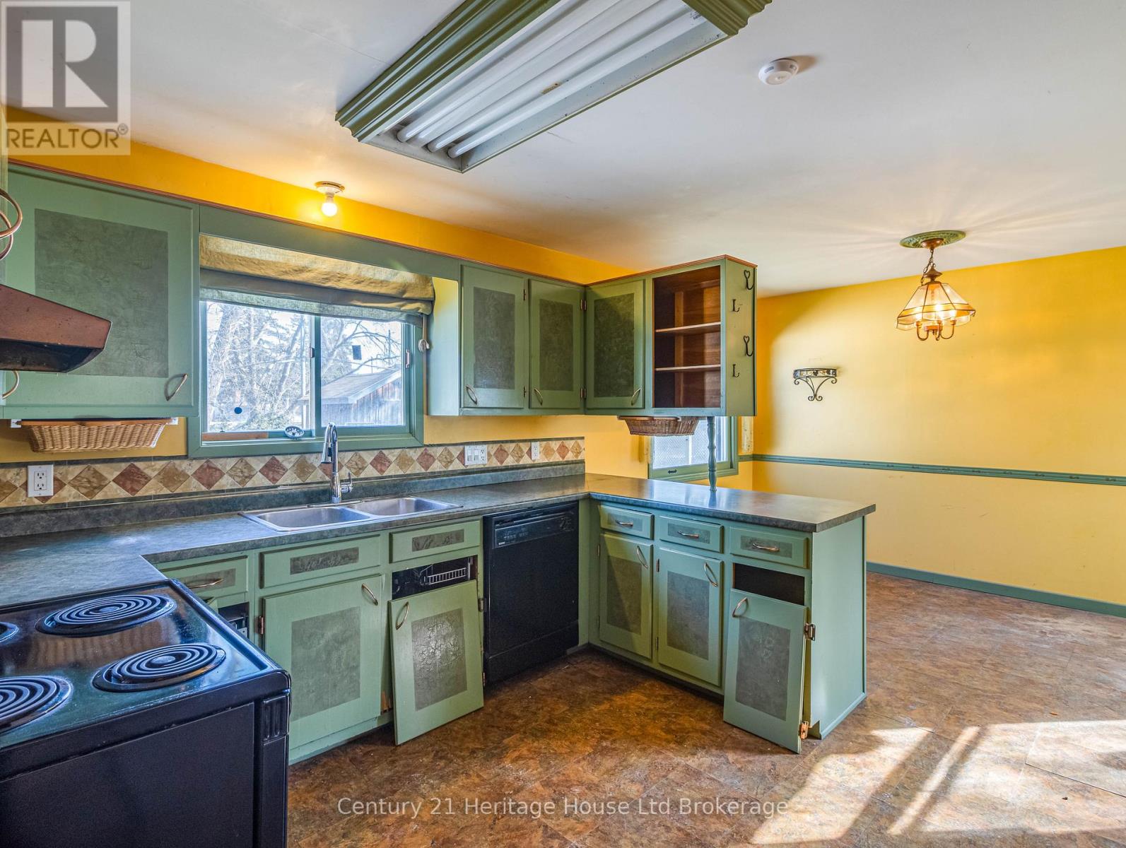 657 Frances Street, Woodstock, Ontario N4S 1Z9 - Photo 15 - X12935684