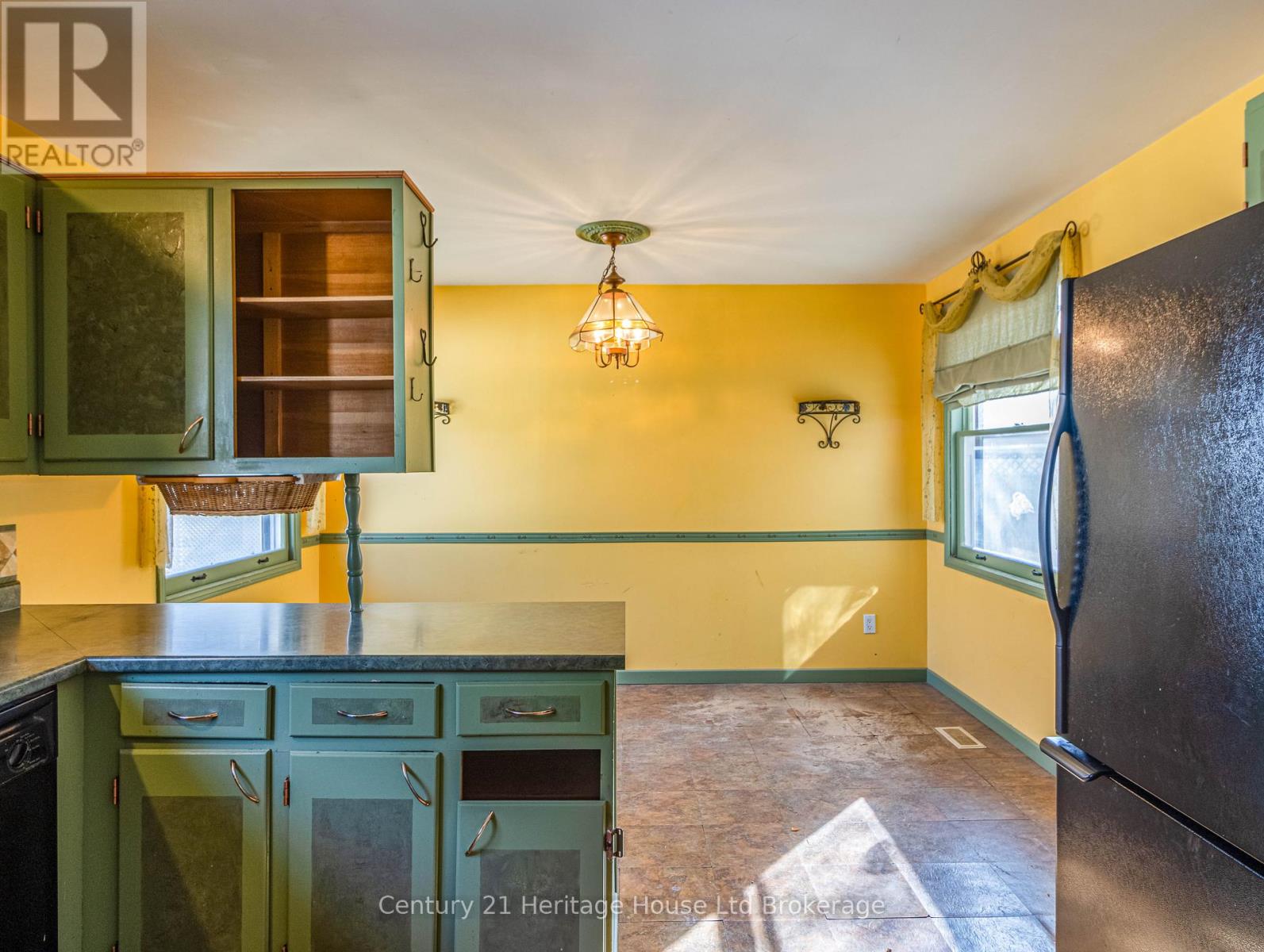 657 Frances Street, Woodstock, Ontario N4S 1Z9 - Photo 16 - X12935684