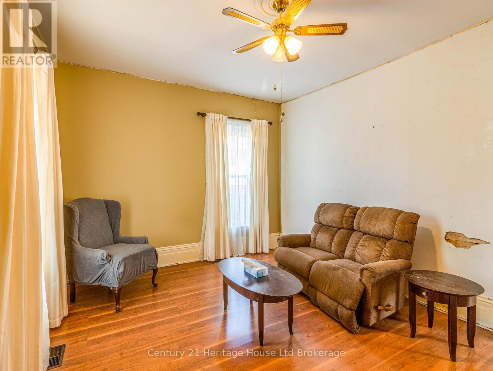 657 Frances Street, Woodstock, Ontario N4S 1Z9 - Photo 9 - X12935684