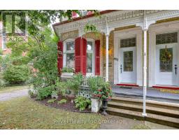 453 DREW STREET, Woodstock, Ontario