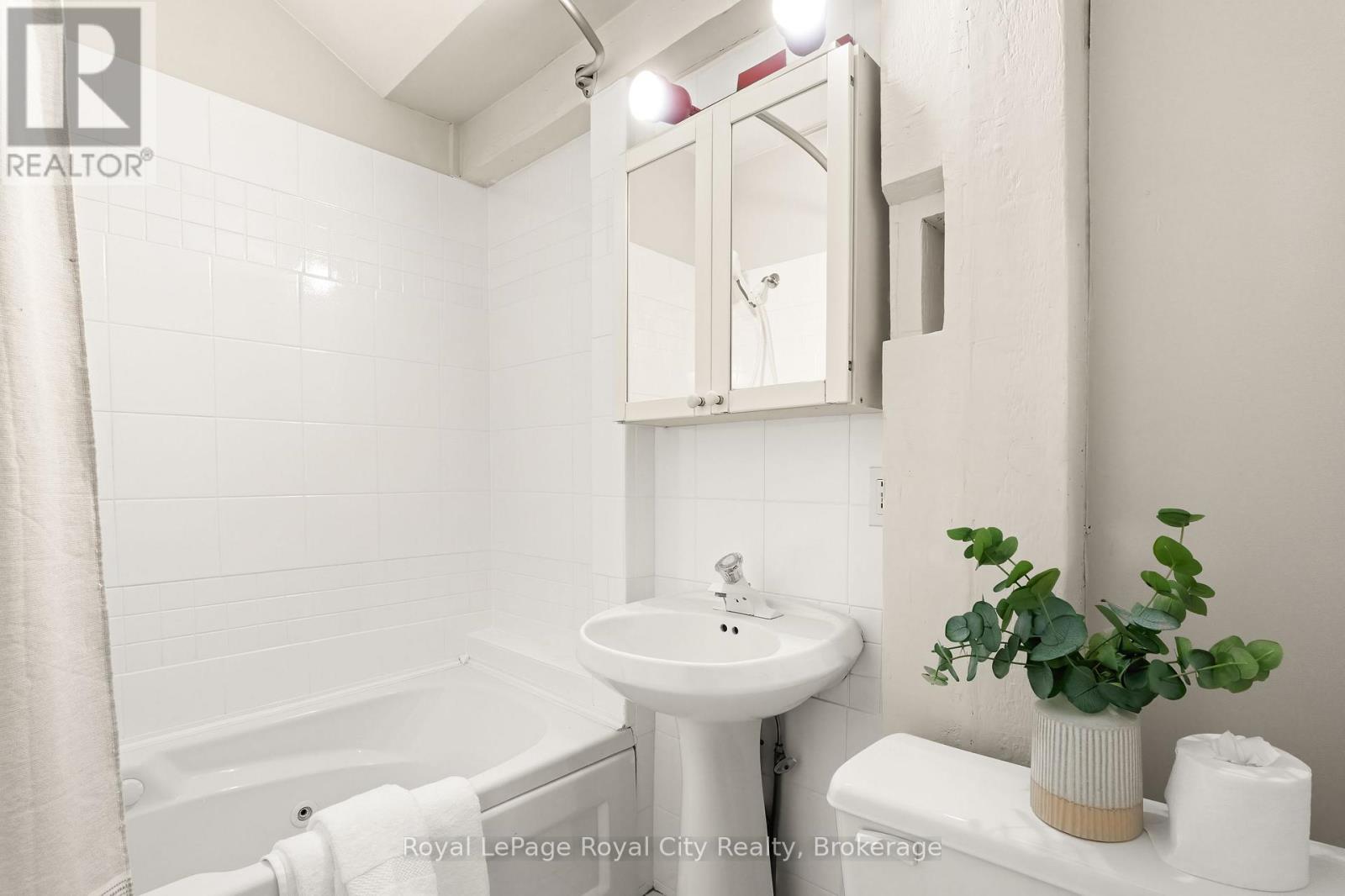 7306 Wellington Rd 21, Centre Wellington, Ontario  N0B 1S0 - Photo 32 - X12937000