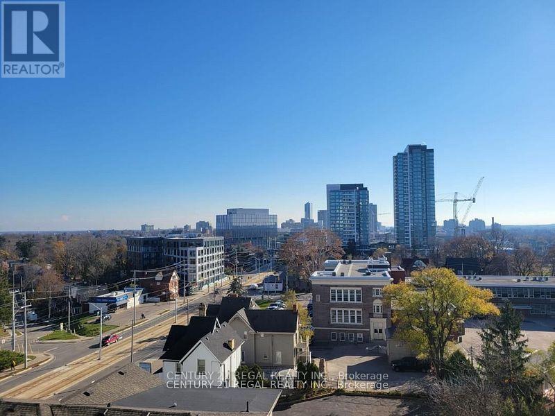 1405 - 741 King Street W, Kitchener, Ontario  N2G 1E5 - Photo 11 - X12867838