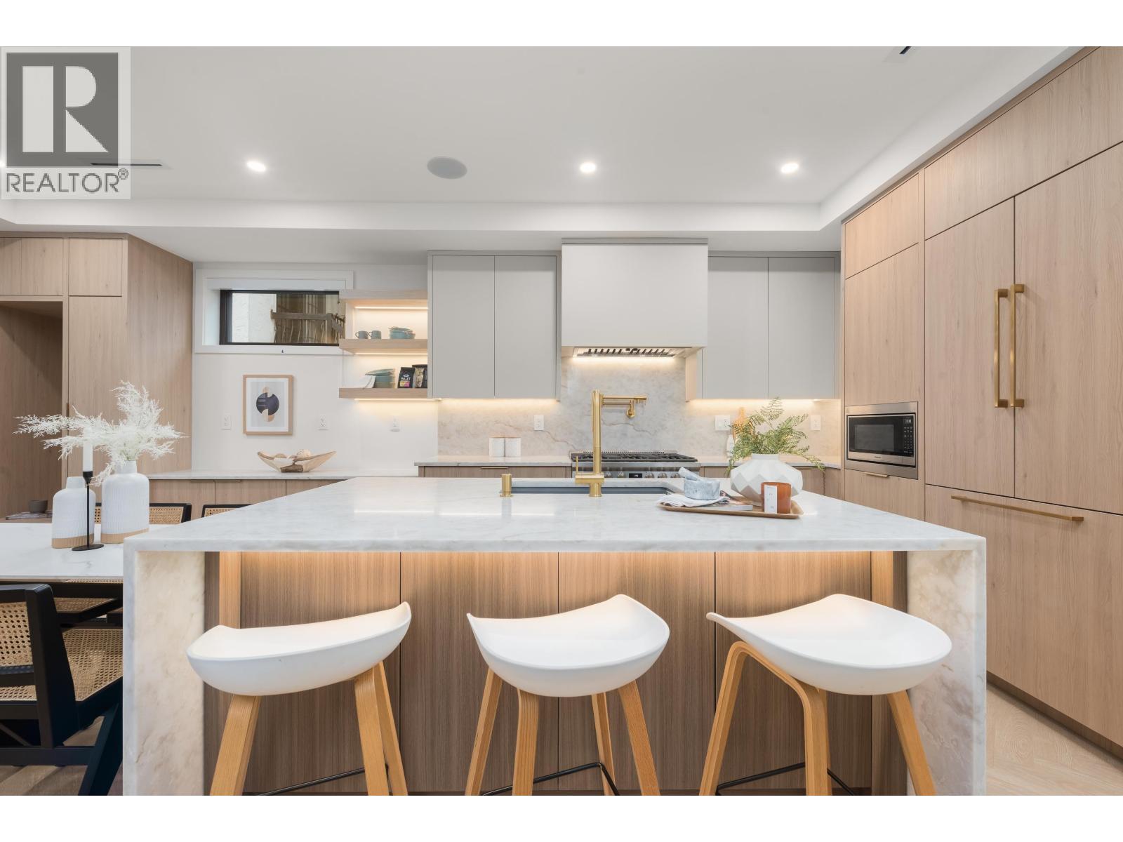 1 3393 Victoria Drive, Vancouver, British Columbia  V5N 4M3 - Photo 3 - R3104862