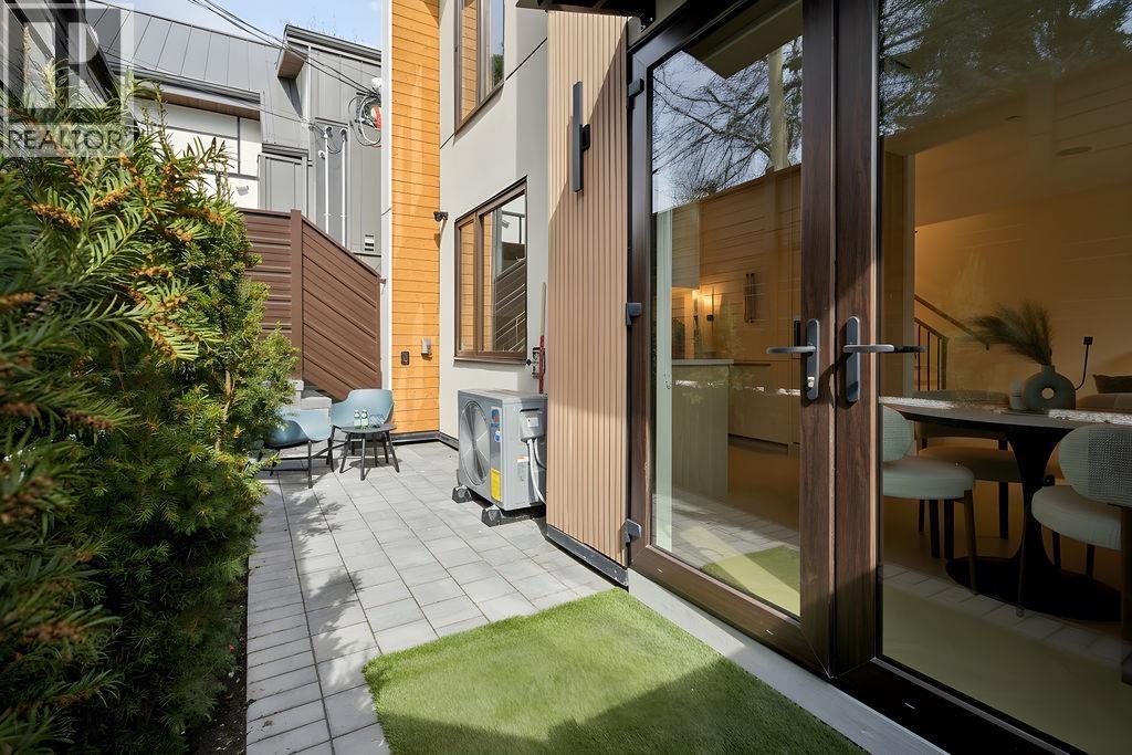 2 3393 Victoria Drive, Vancouver, British Columbia  V5N 4M3 - Photo 21 - R3104869