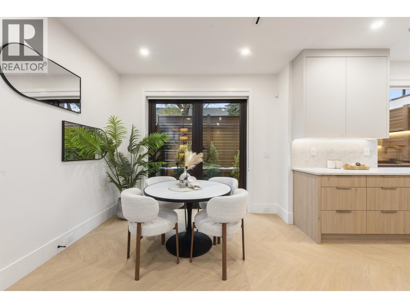 2 3393 Victoria Drive, Vancouver, British Columbia  V5N 4M3 - Photo 7 - R3104869