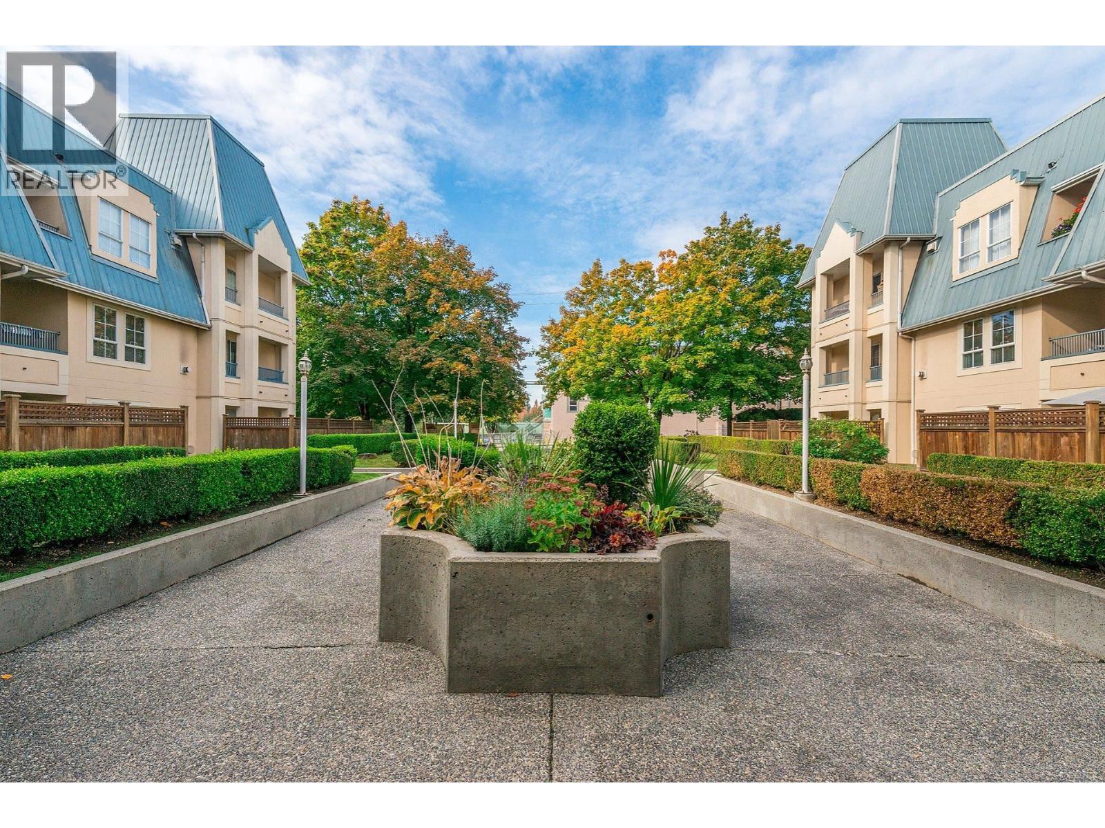 219 295 SCHOOLHOUSE STREET, Coquitlam, British Columbia