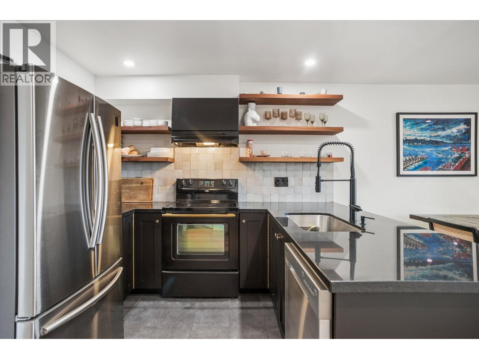 218 4550 Fraser Street, Vancouver, British Columbia  V5V 4G8 - Photo 11 - R3104906