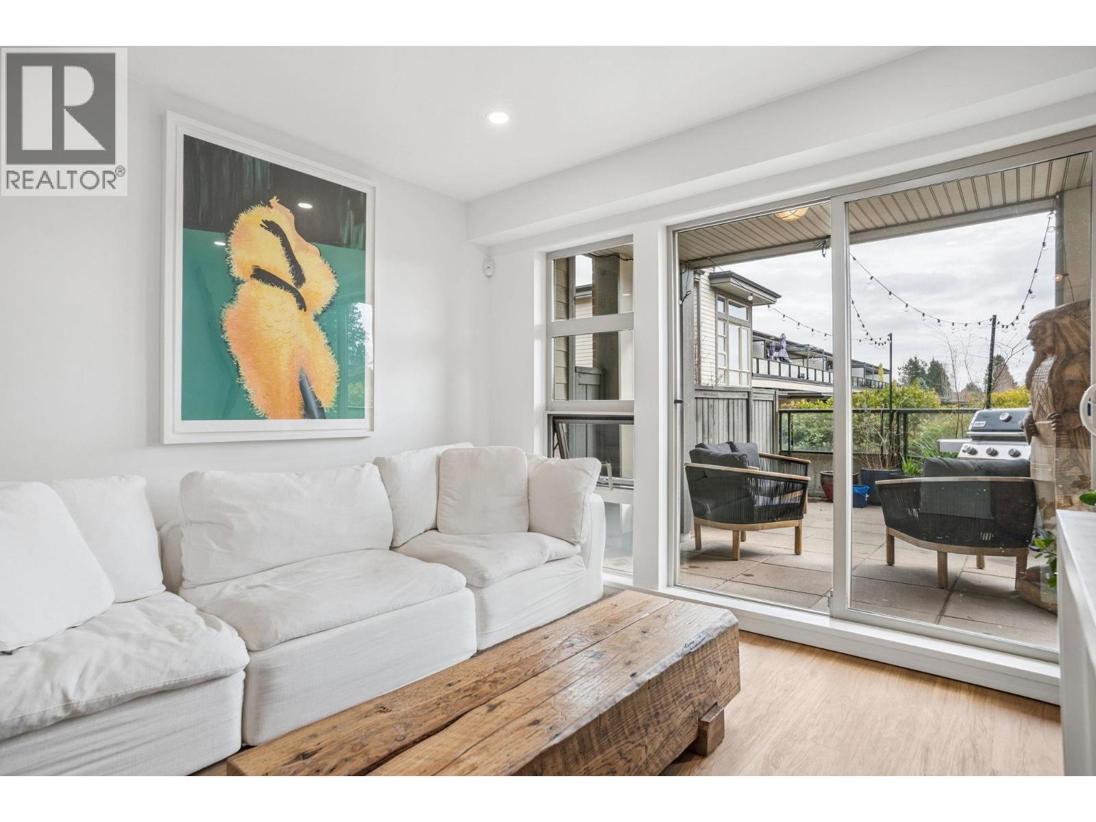 218 4550 Fraser Street, Vancouver, British Columbia  V5V 4G8 - Photo 4 - R3104906