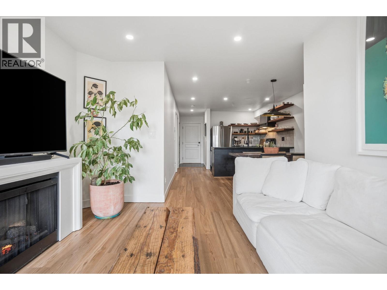 218 4550 Fraser Street, Vancouver, British Columbia  V5V 4G8 - Photo 6 - R3104906