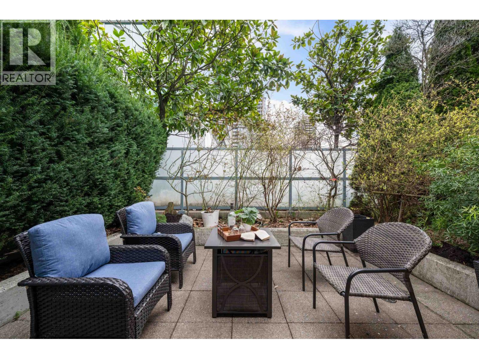 Th4 1889 Rosser Avenue, Burnaby, British Columbia  V5C 6R4 - Photo 19 - R3104908