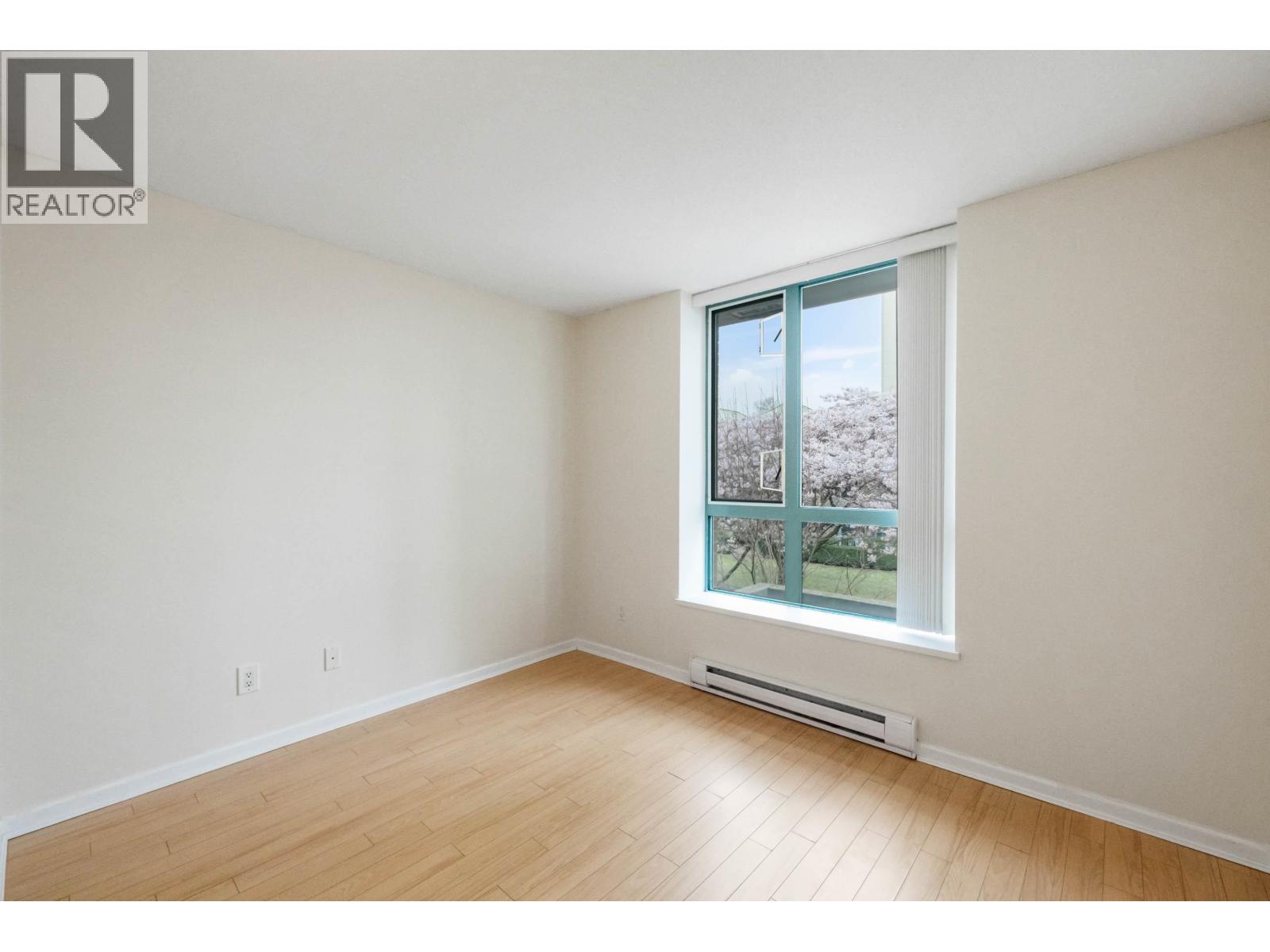 Th4 1889 Rosser Avenue, Burnaby, British Columbia  V5C 6R4 - Photo 27 - R3104908