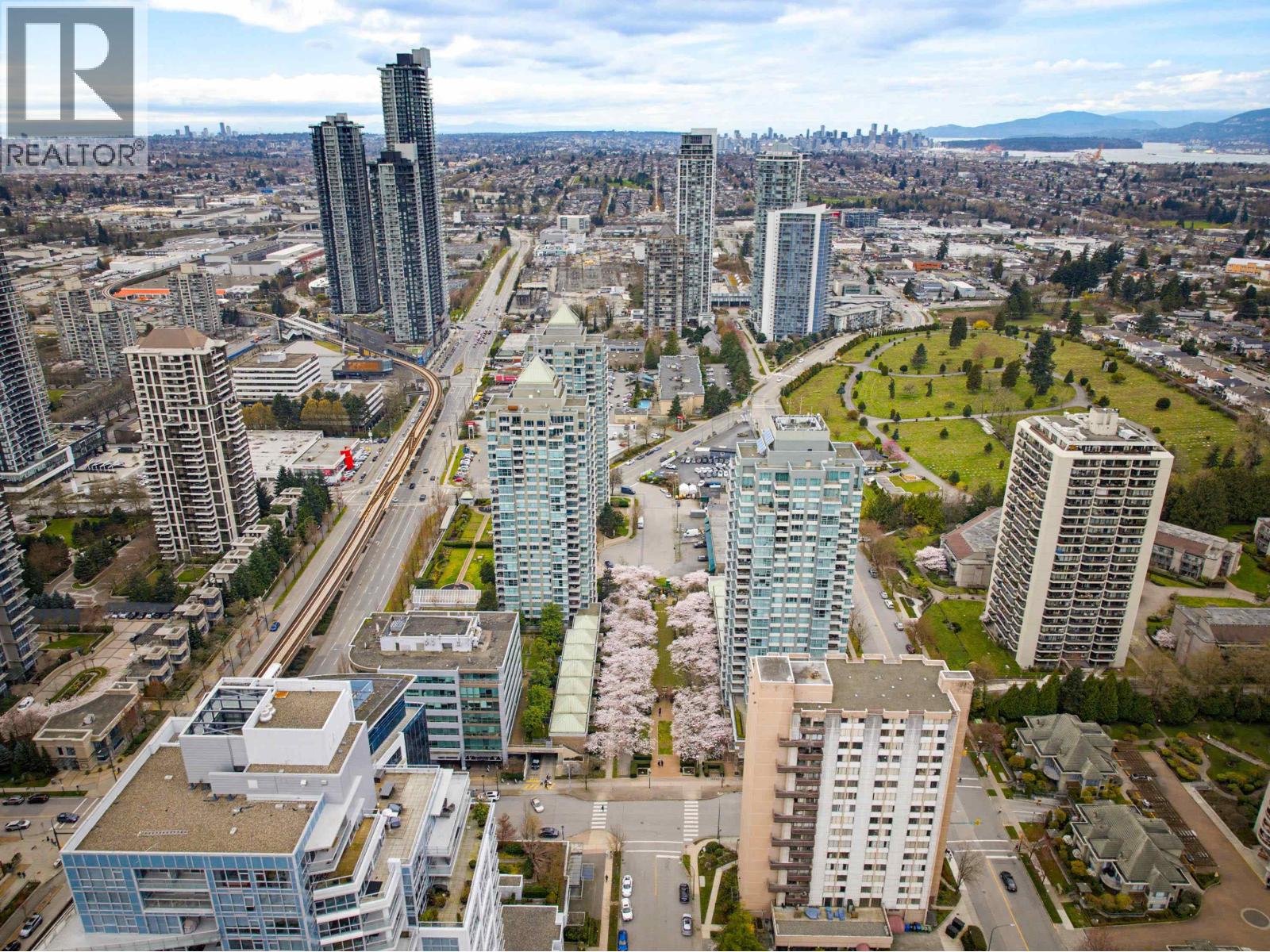 Th4 1889 Rosser Avenue, Burnaby, British Columbia  V5C 6R4 - Photo 29 - R3104908