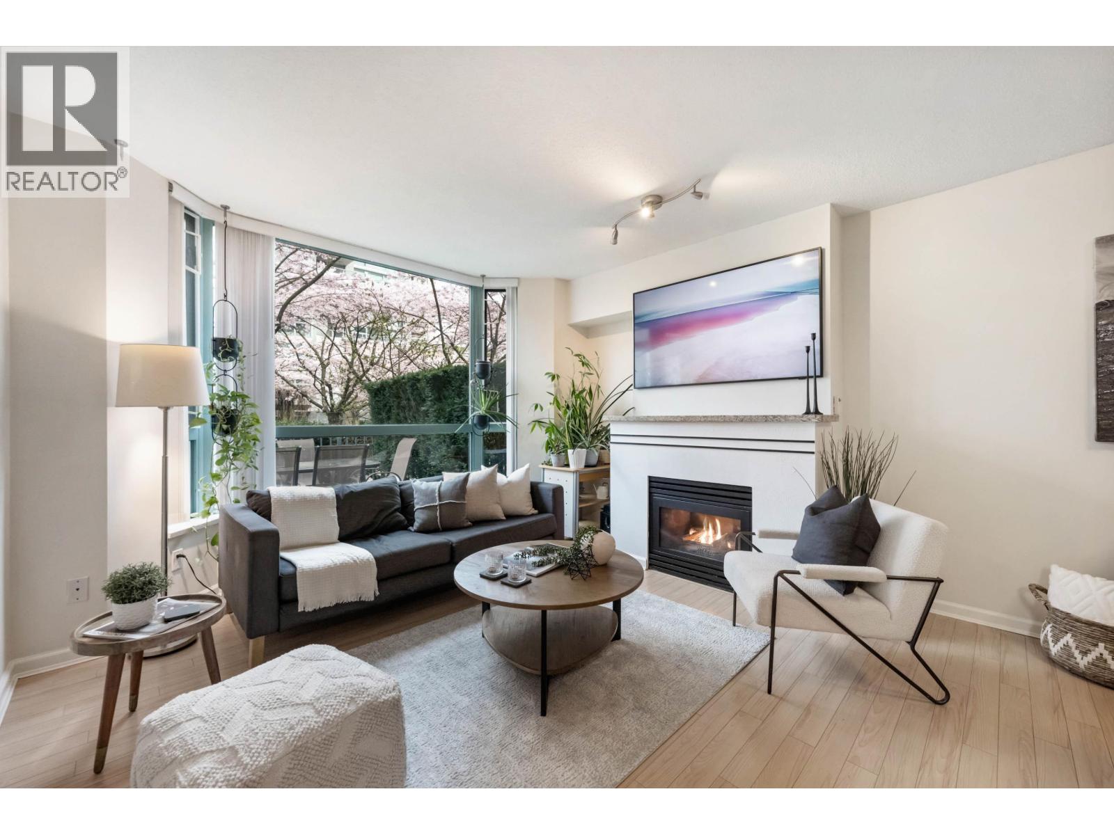 Th4 1889 Rosser Avenue, Burnaby, British Columbia  V5C 6R4 - Photo 6 - R3104908