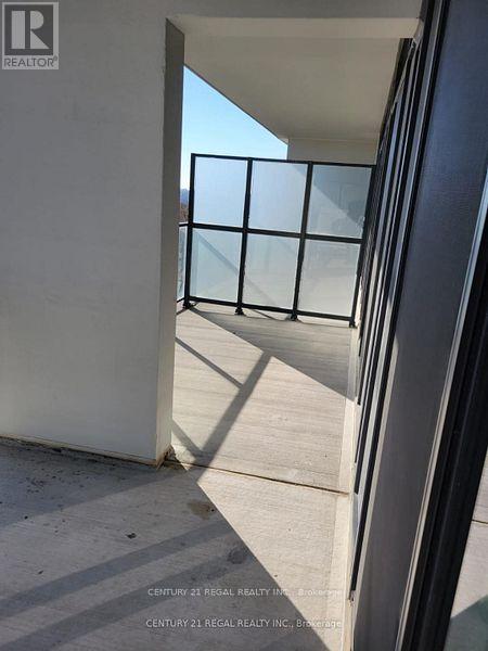 1405 - 741 King Street W, Kitchener, Ontario  N2G 1E5 - Photo 8 - X12867838