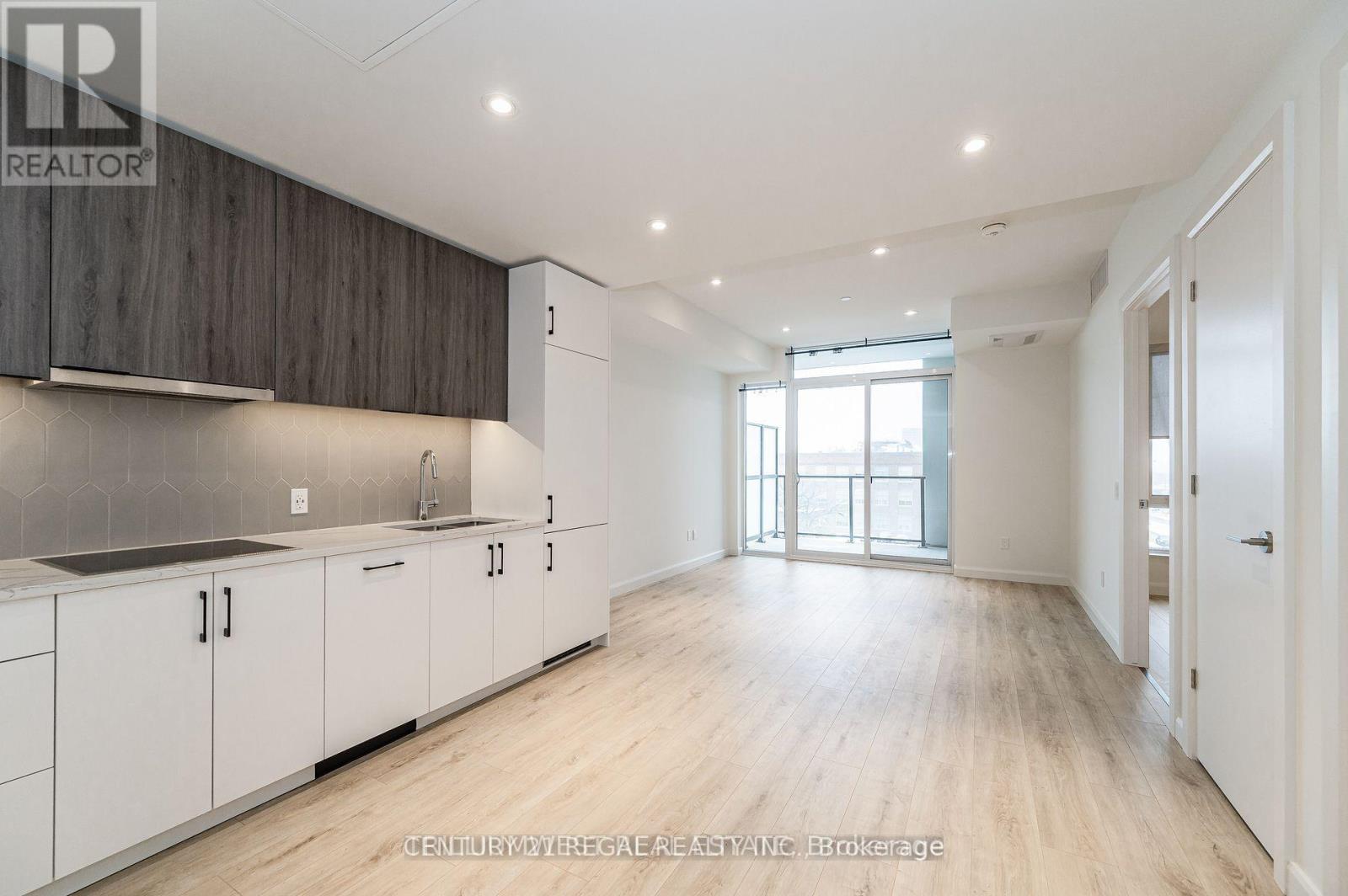 1405 - 741 King Street W, Kitchener, Ontario  N2G 1E5 - Photo 17 - X12867838