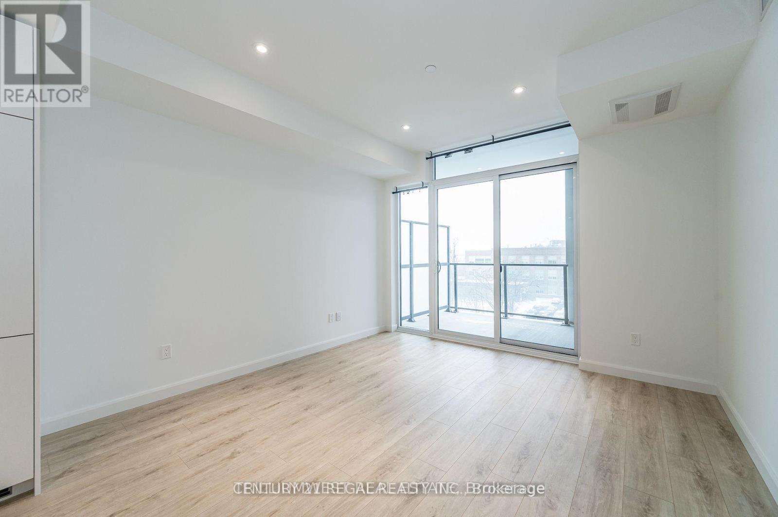 1405 - 741 King Street W, Kitchener, Ontario  N2G 1E5 - Photo 18 - X12867838