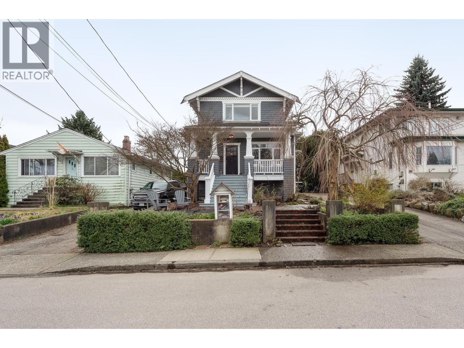 222 Princess Street, New Westminster, British Columbia  V3L 1V5 - Photo 1 - R3104879