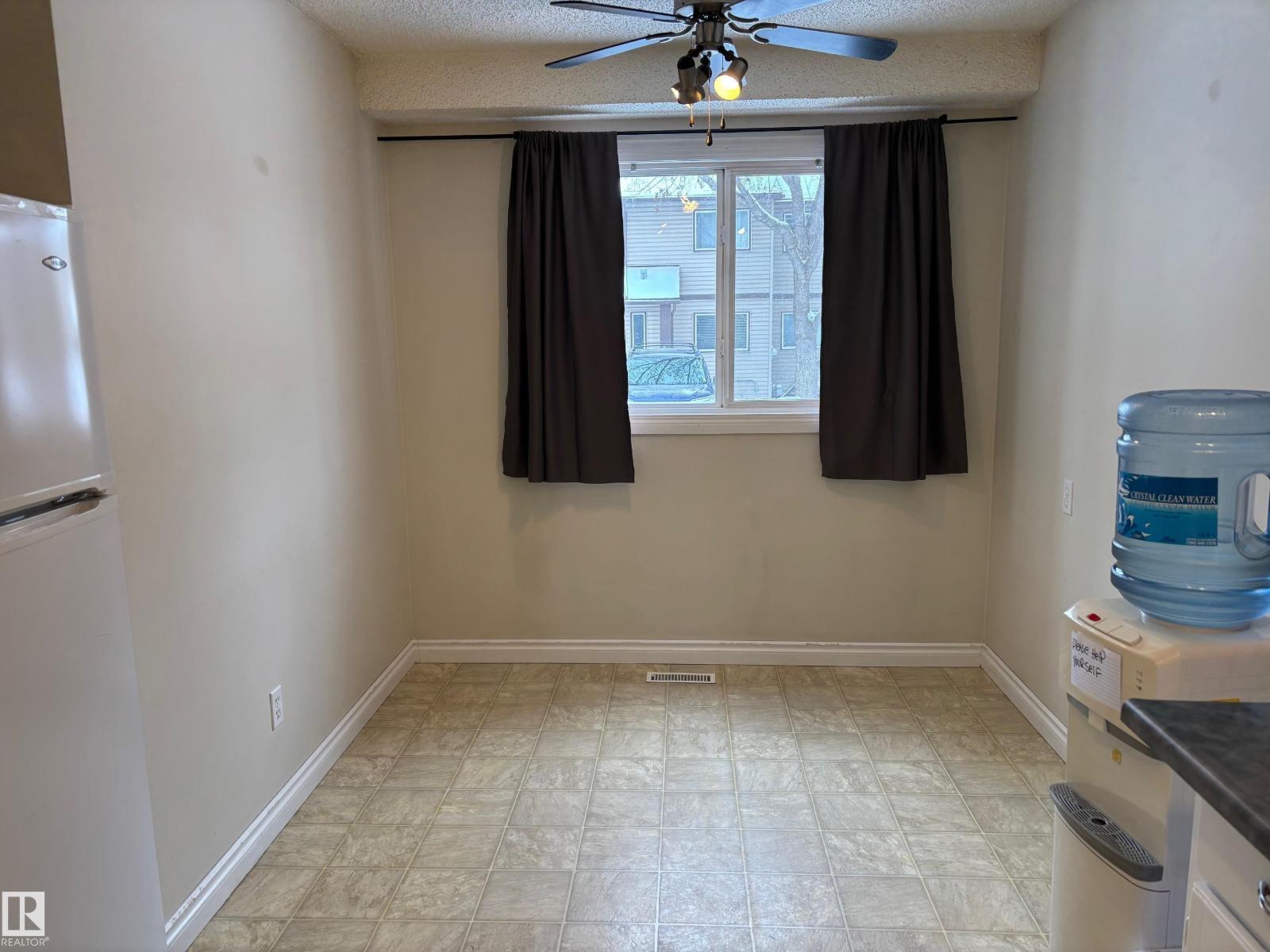 1257 Hooke Rd Nw, Edmonton, Alberta  T5A 4A5 - Photo 7 - E4473747