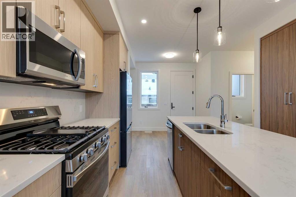 2126 7 Street NW, Calgary, Alberta  T2M 1K3 - Photo 9 - A2289136