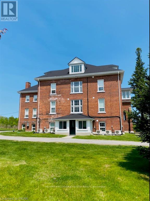 101 - 1354 Young's Point Road, Selwyn, Ontario  K0L 2H0 - Photo 17 - X12937016