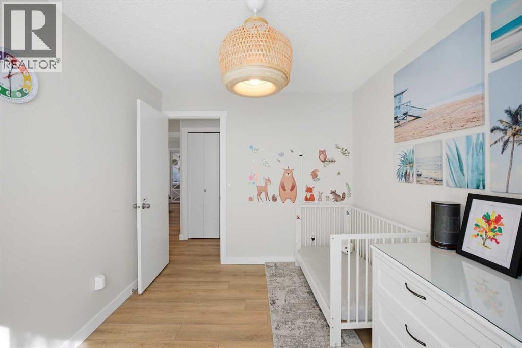 107 Wood Oak Way SW, Calgary, Alberta  T2W 3R3 - Photo 20 - A2295026