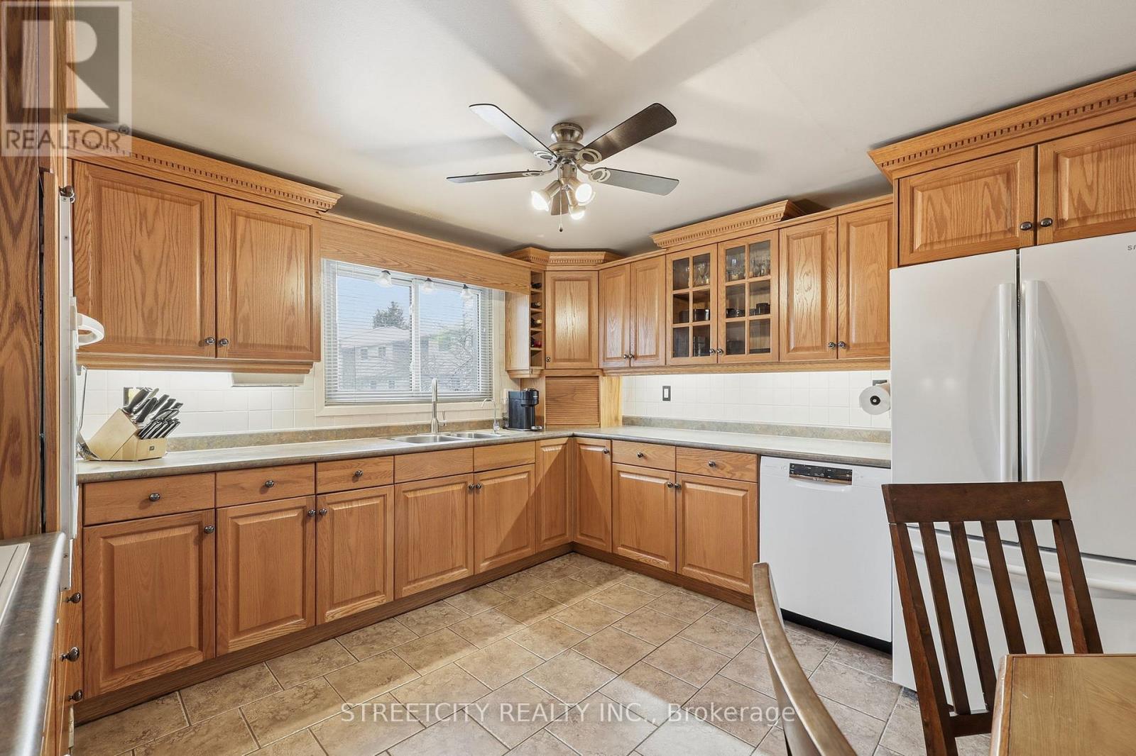 118 - 159 Sandringham Crescent, London South, Ontario  N6C 5A9 - Photo 7 - X12936972