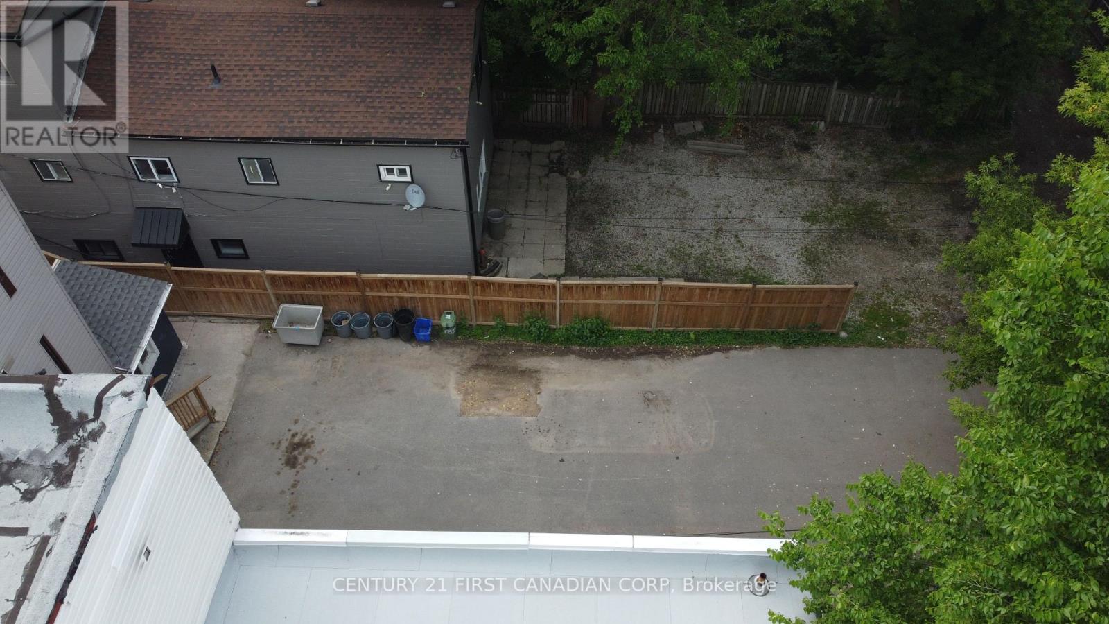 Photo 6 of 6 for 20 Adelaide Street S