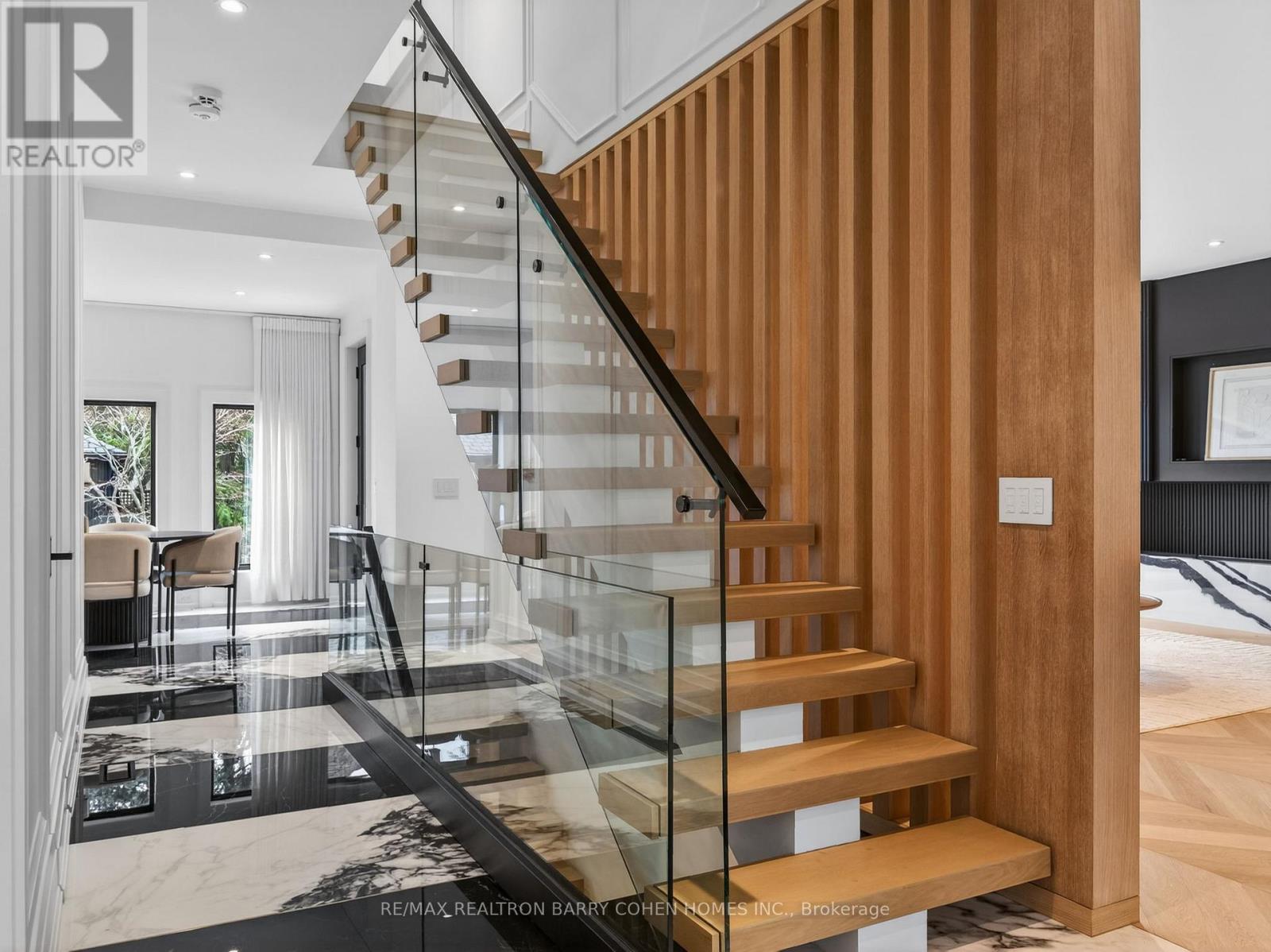 62 Maple Avenue, Toronto, Ontario  M4W 2T7 - Photo 10 - C12936978