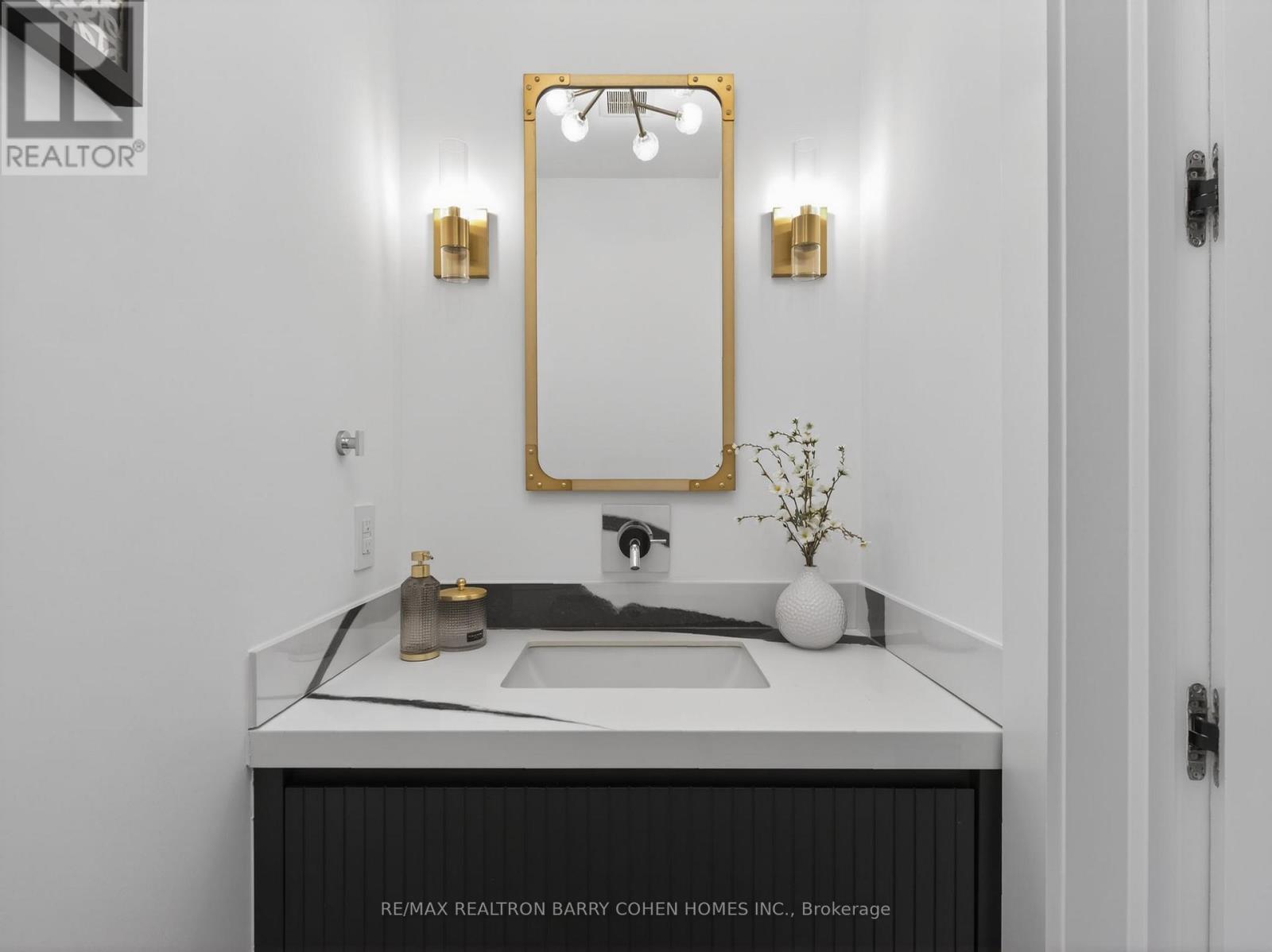 62 Maple Avenue, Toronto, Ontario  M4W 2T7 - Photo 20 - C12936978