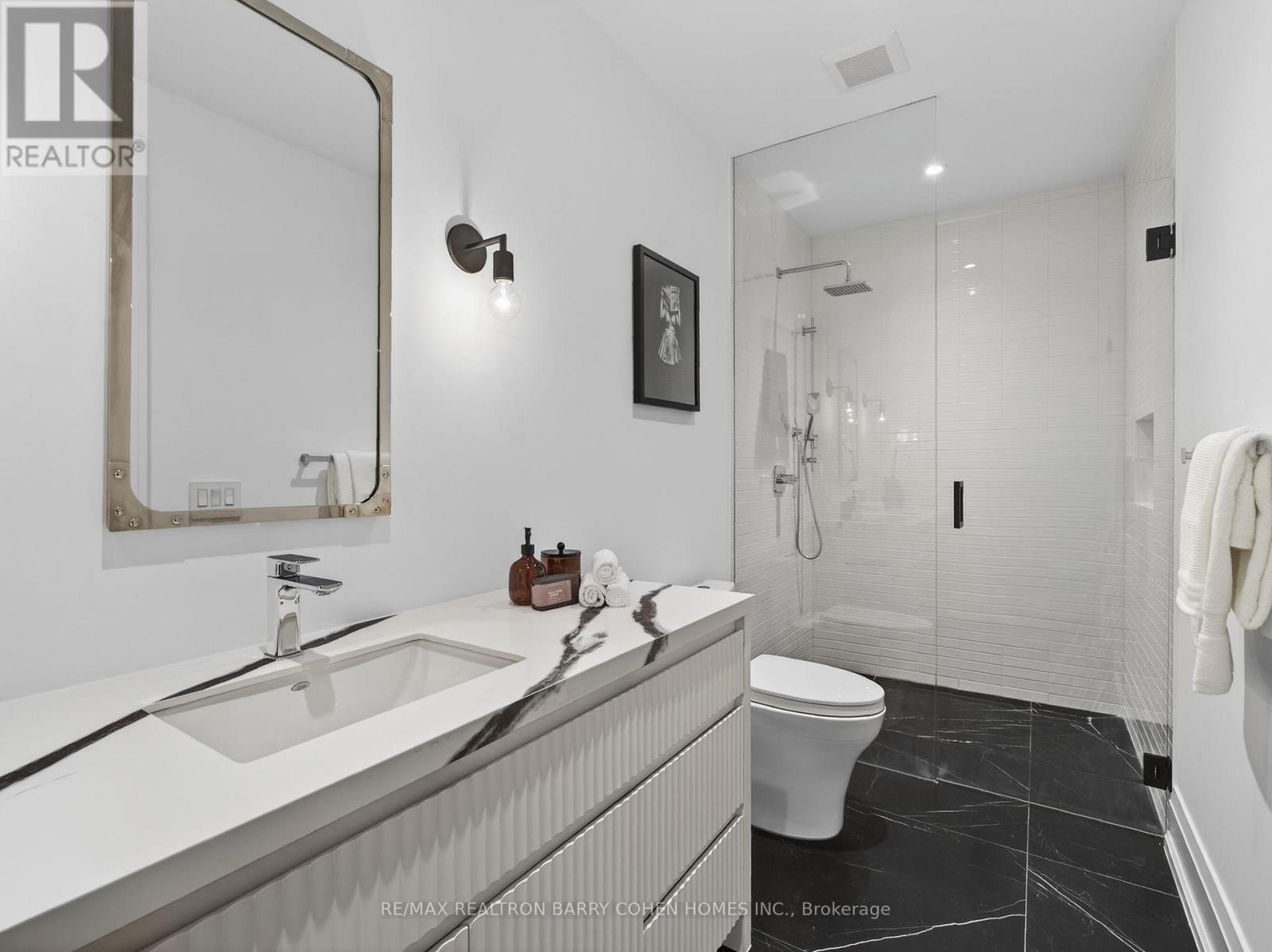 62 Maple Avenue, Toronto, Ontario  M4W 2T7 - Photo 29 - C12936978