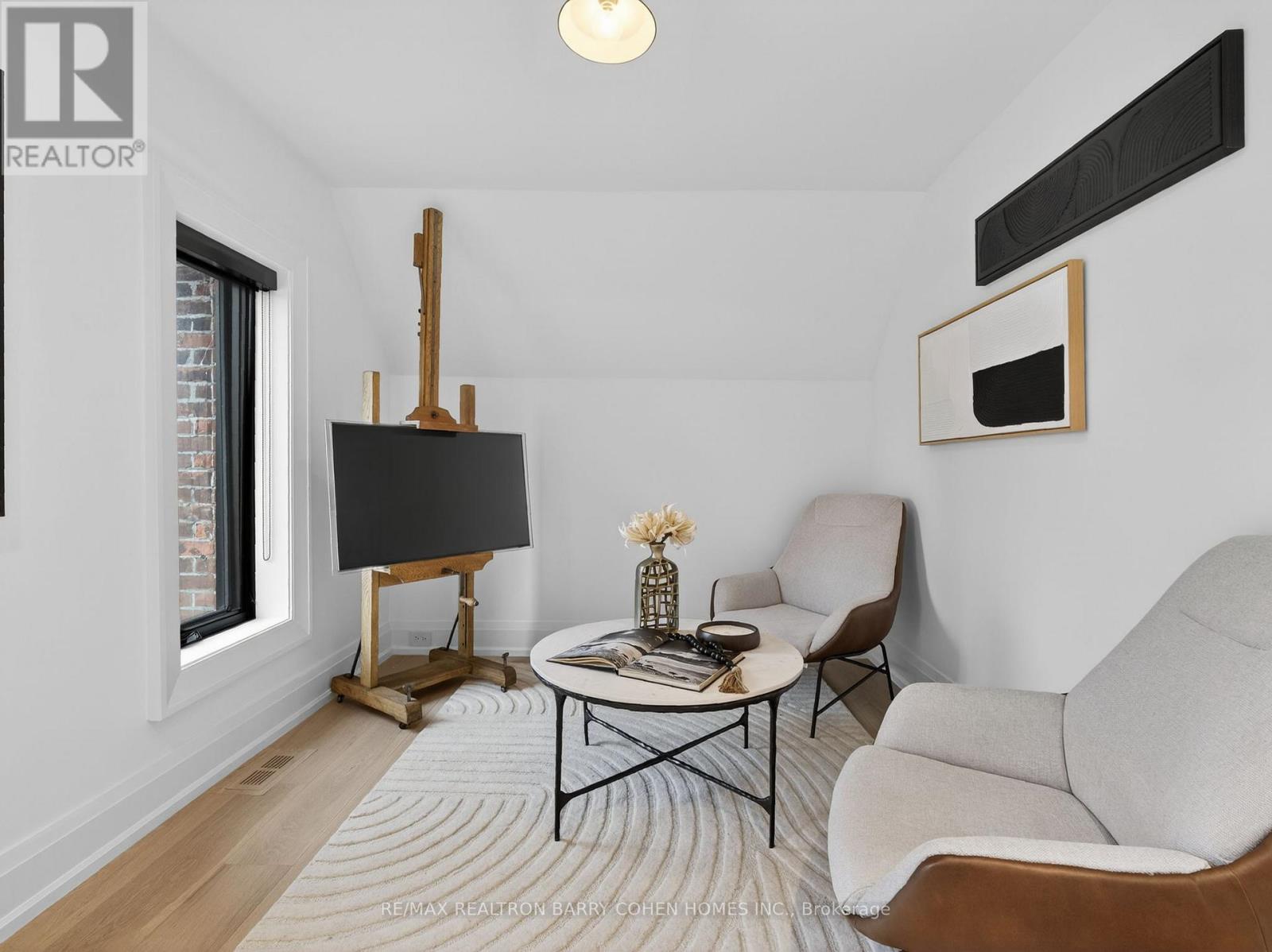 62 Maple Avenue, Toronto, Ontario  M4W 2T7 - Photo 32 - C12936978