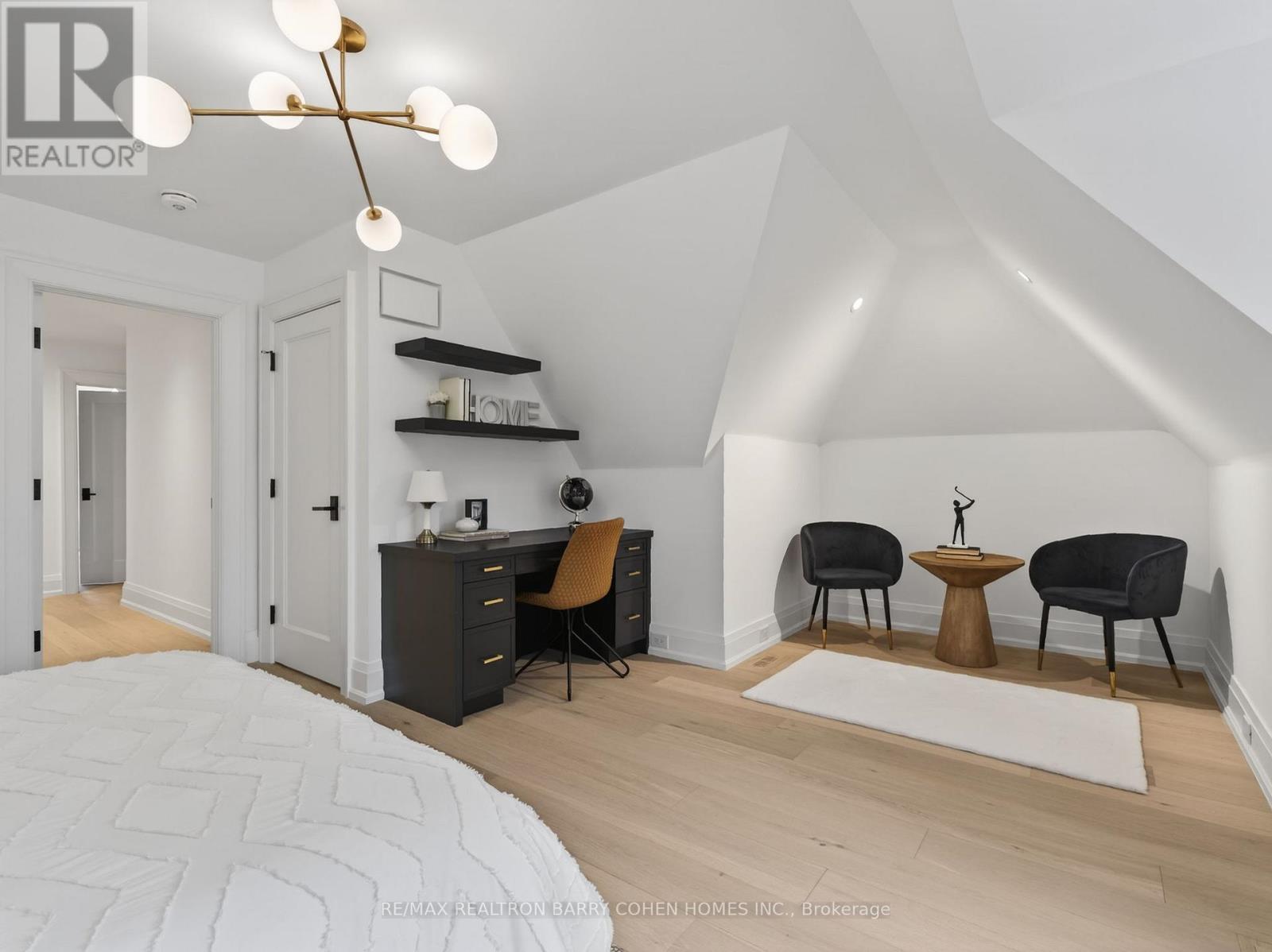 62 Maple Avenue, Toronto, Ontario  M4W 2T7 - Photo 34 - C12936978