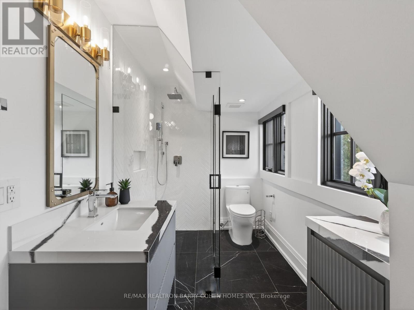 62 Maple Avenue, Toronto, Ontario  M4W 2T7 - Photo 35 - C12936978