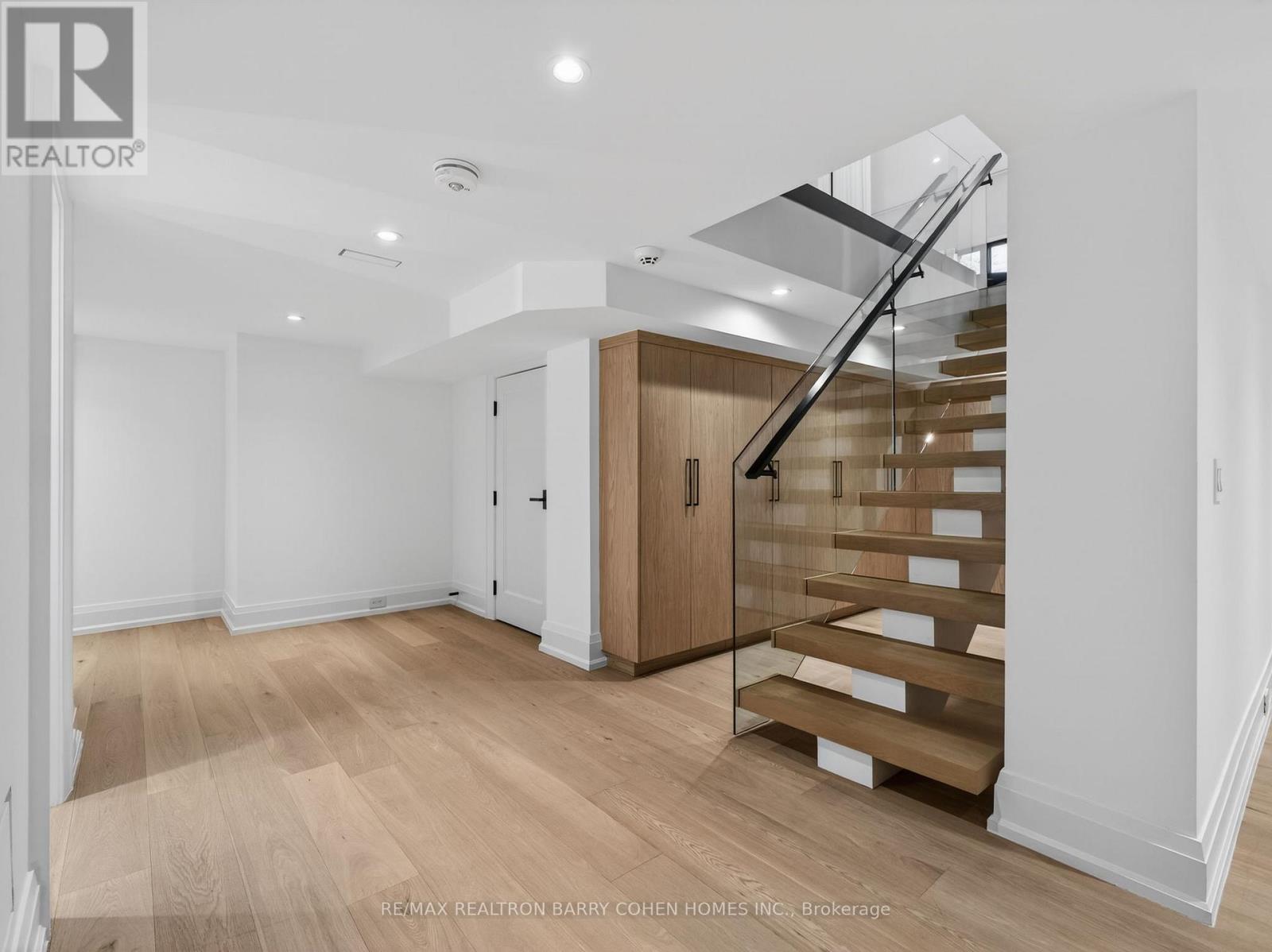 62 Maple Avenue, Toronto, Ontario  M4W 2T7 - Photo 39 - C12936978