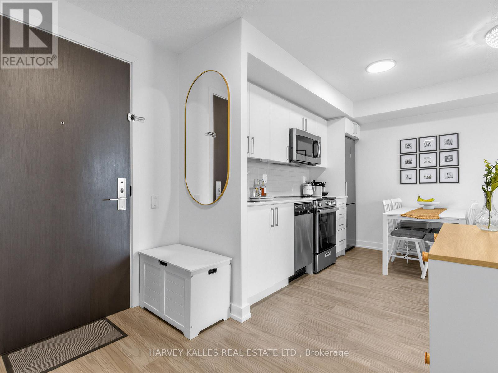 614 - 38 Monte Kwinter Court, Toronto, Ontario  M3H 0E2 - Photo 4 - C12936992