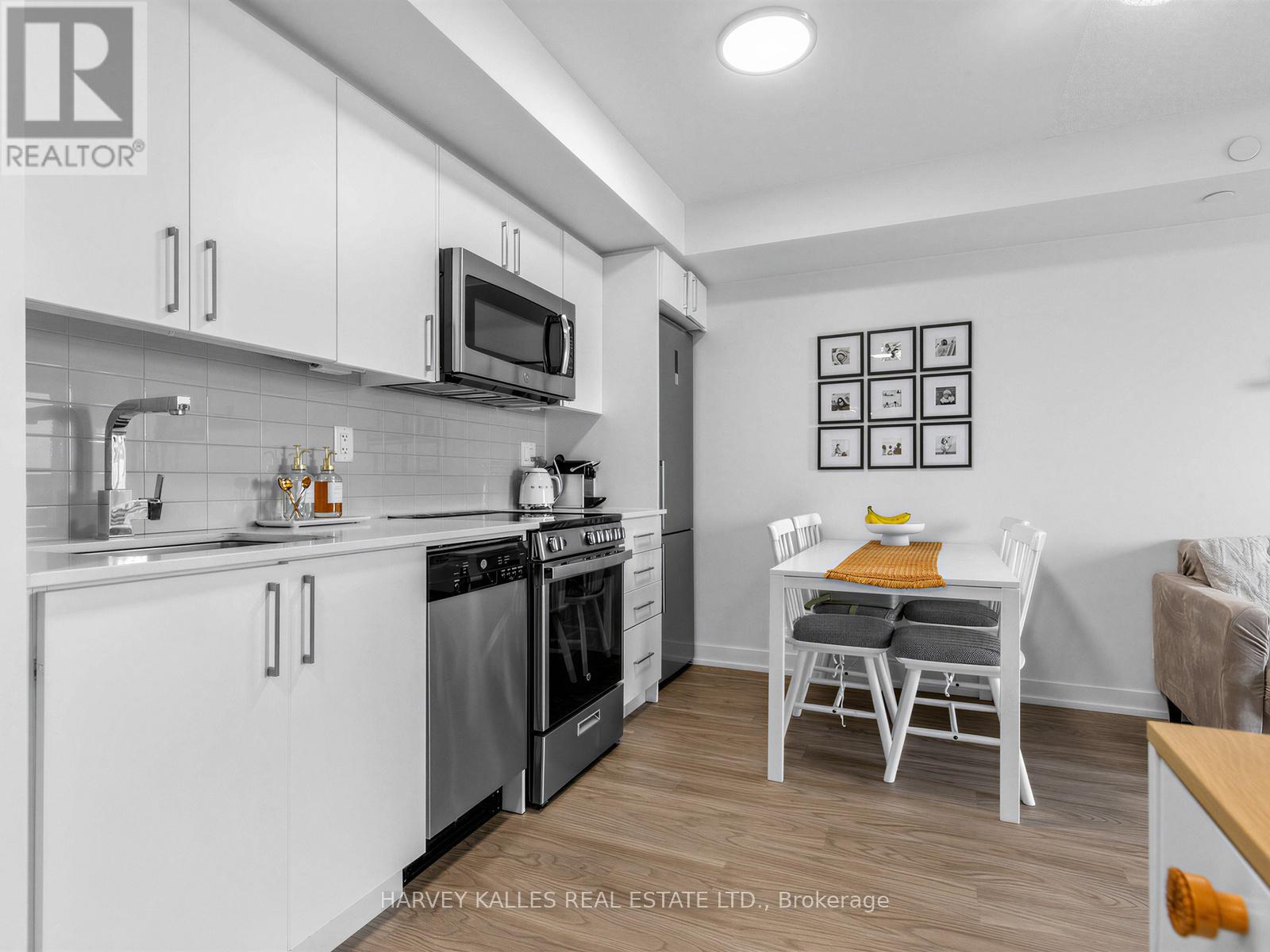 614 - 38 Monte Kwinter Court, Toronto, Ontario  M3H 0E2 - Photo 6 - C12936992