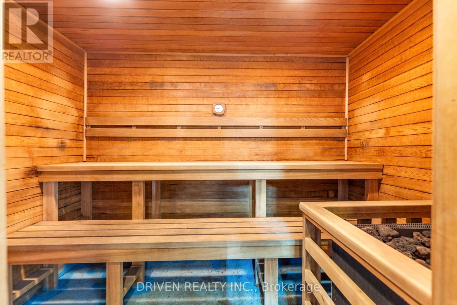 404 - 158 A Mcarthur Avenue, Ottawa, Ontario  K1L 7E7 - Photo 22 - X12936964