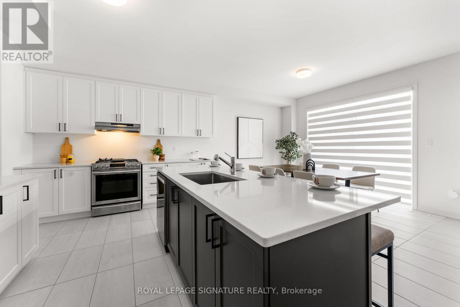 54 Sparrow Way, Adjala-Tosorontio (Colgan), Ontario  L0G 1W0 - Photo 10 - N12937056