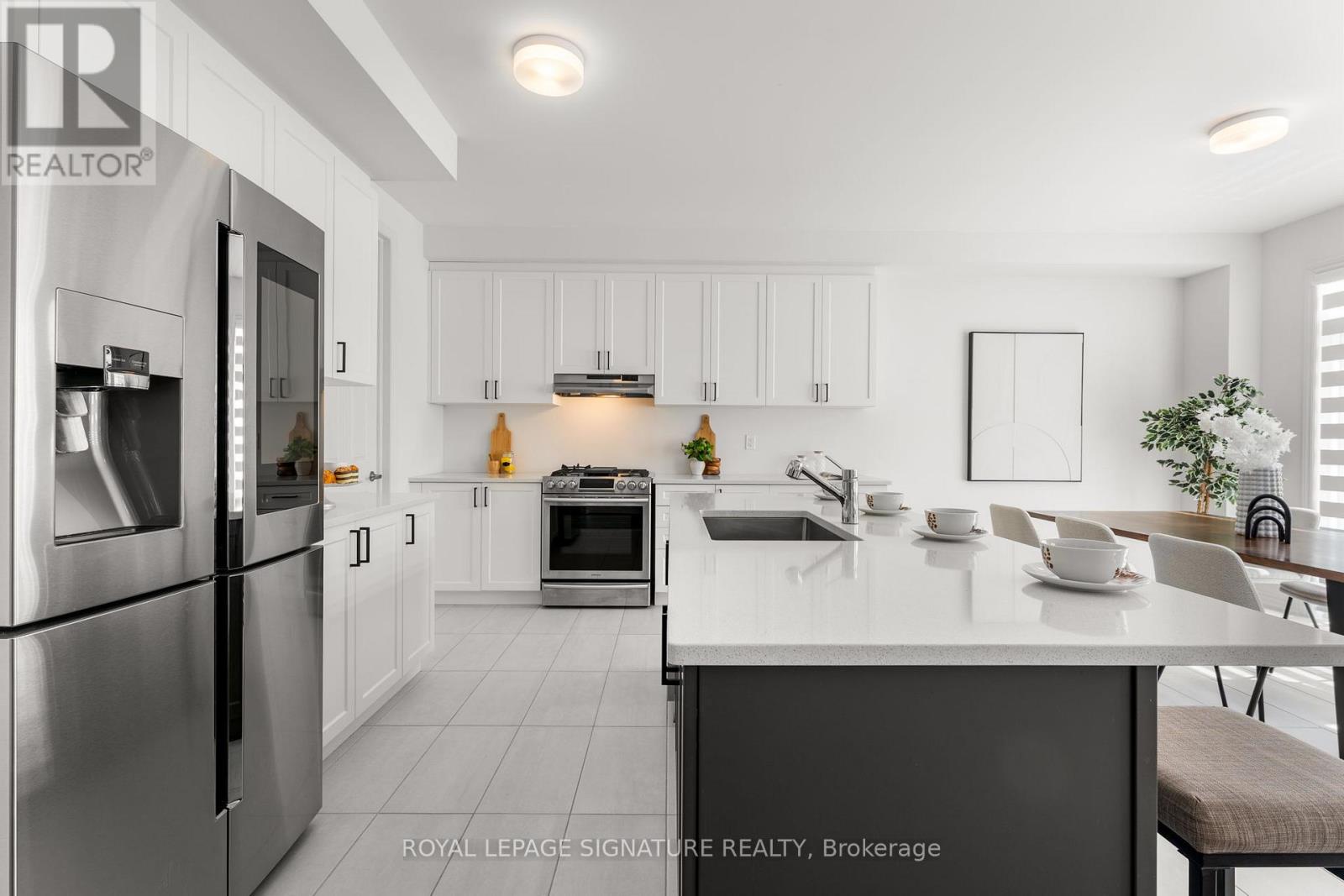 54 Sparrow Way, Adjala-Tosorontio (Colgan), Ontario  L0G 1W0 - Photo 11 - N12937056