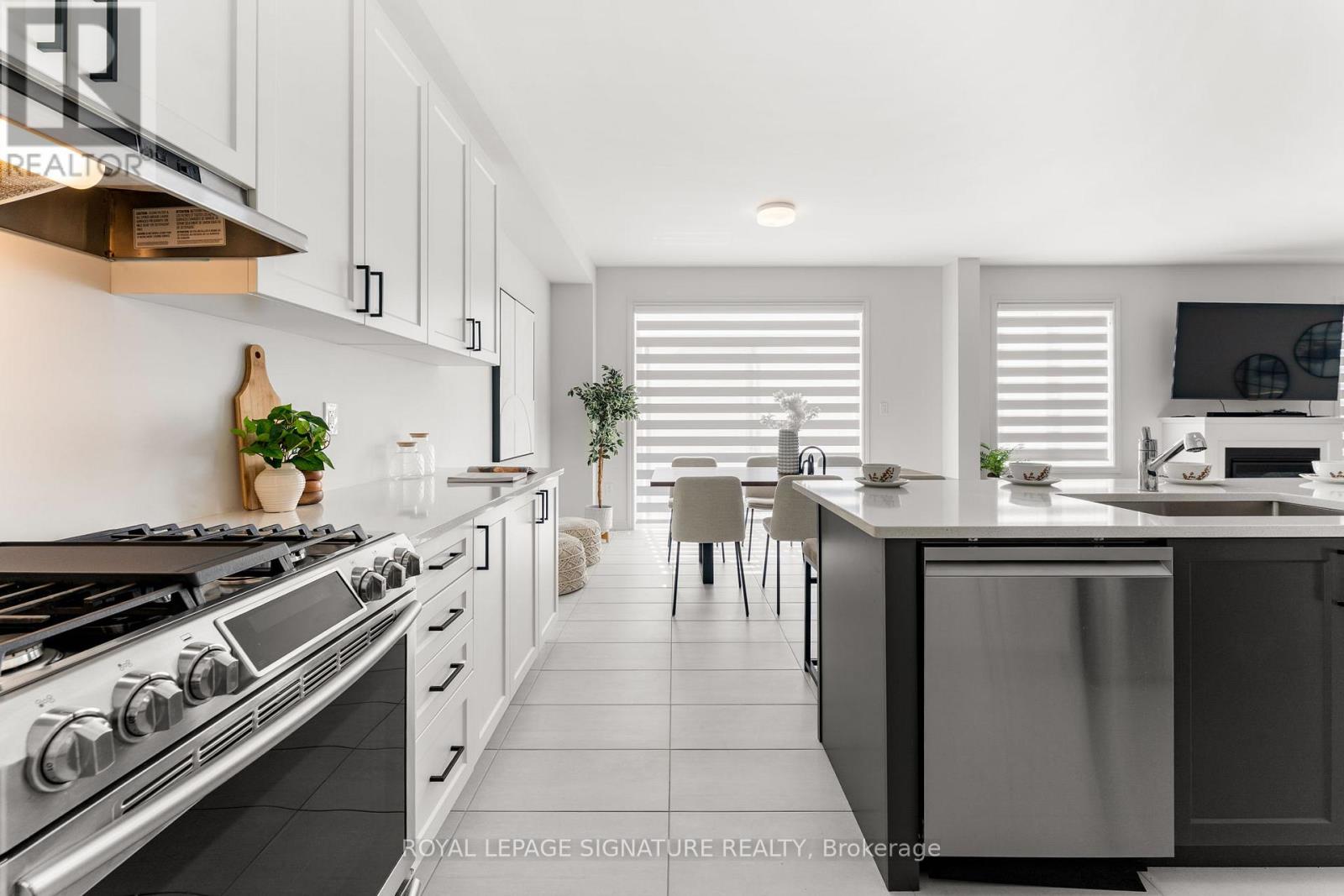 54 Sparrow Way, Adjala-Tosorontio (Colgan), Ontario  L0G 1W0 - Photo 17 - N12937056