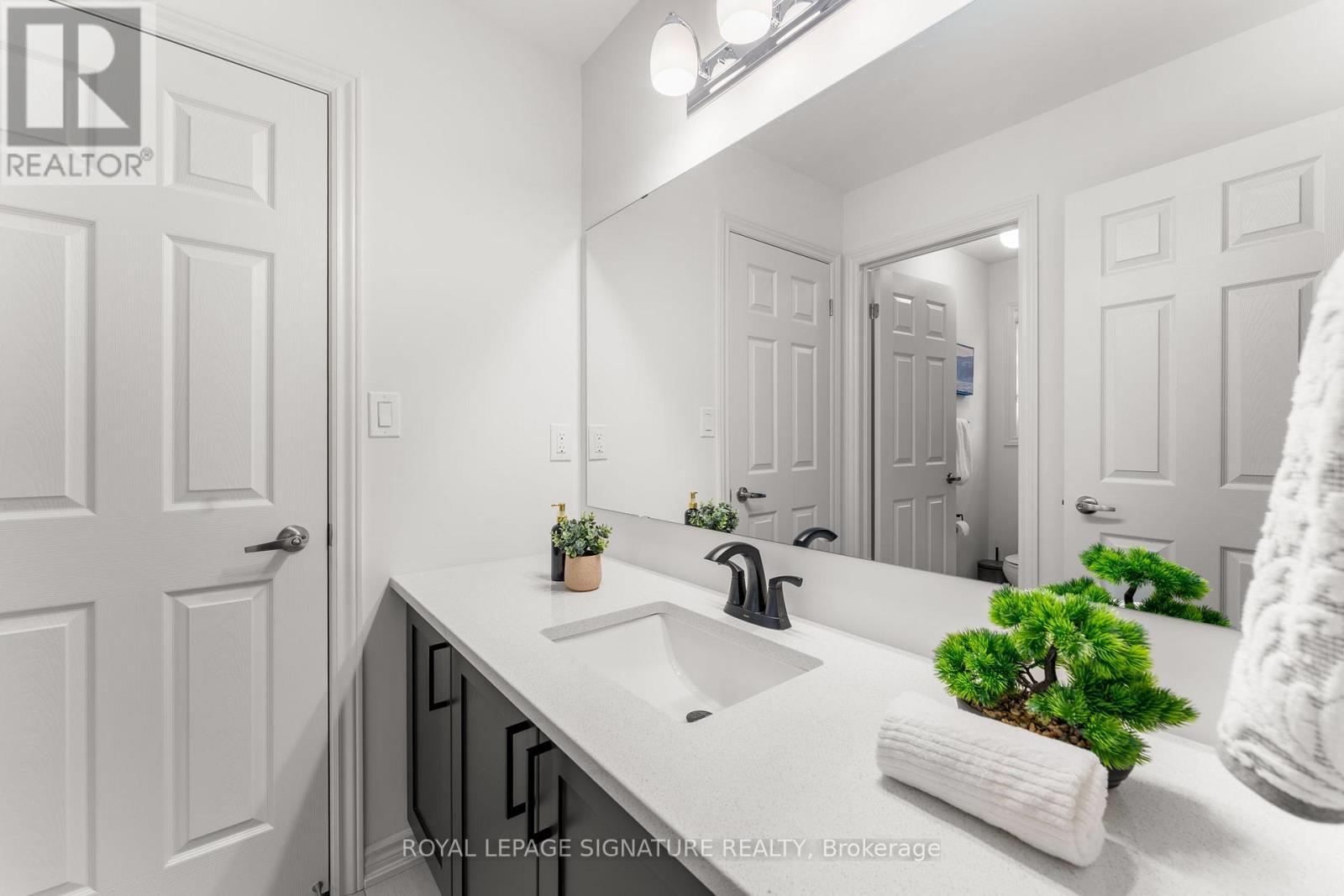 54 Sparrow Way, Adjala-Tosorontio (Colgan), Ontario  L0G 1W0 - Photo 38 - N12937056