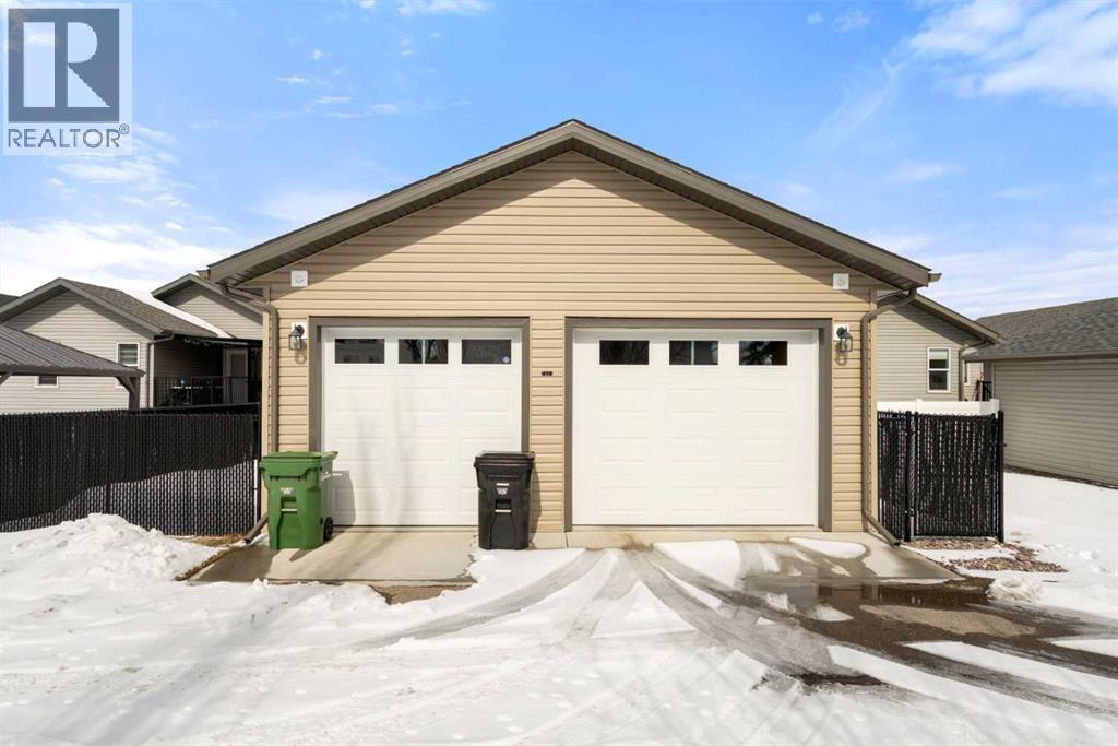 7403 44 Avenue, Camrose, Alberta  T4V 5E1 - Photo 2 - A2296168