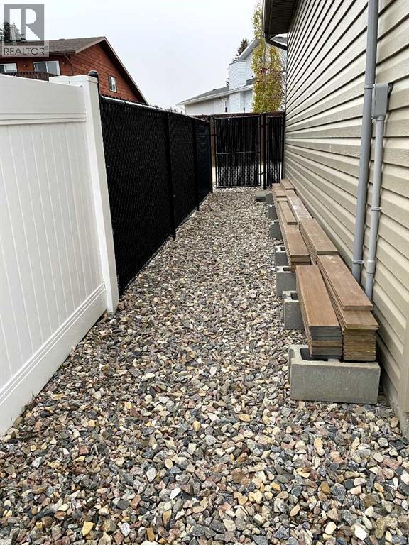 7403 44 Avenue, Camrose, Alberta  T4V 5E1 - Photo 25 - A2296168