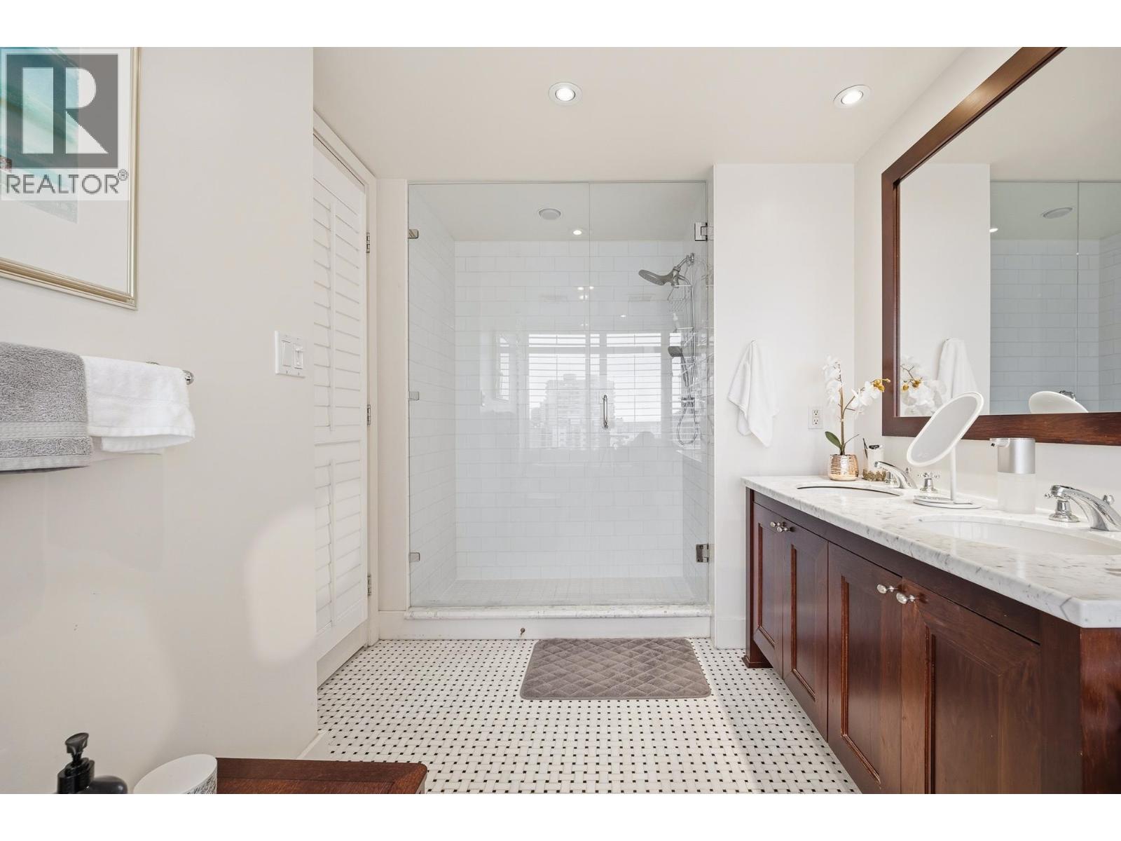 1602 1863 Alberni Street, Vancouver, British Columbia V6G 3H8 - Photo 13 - R3097897