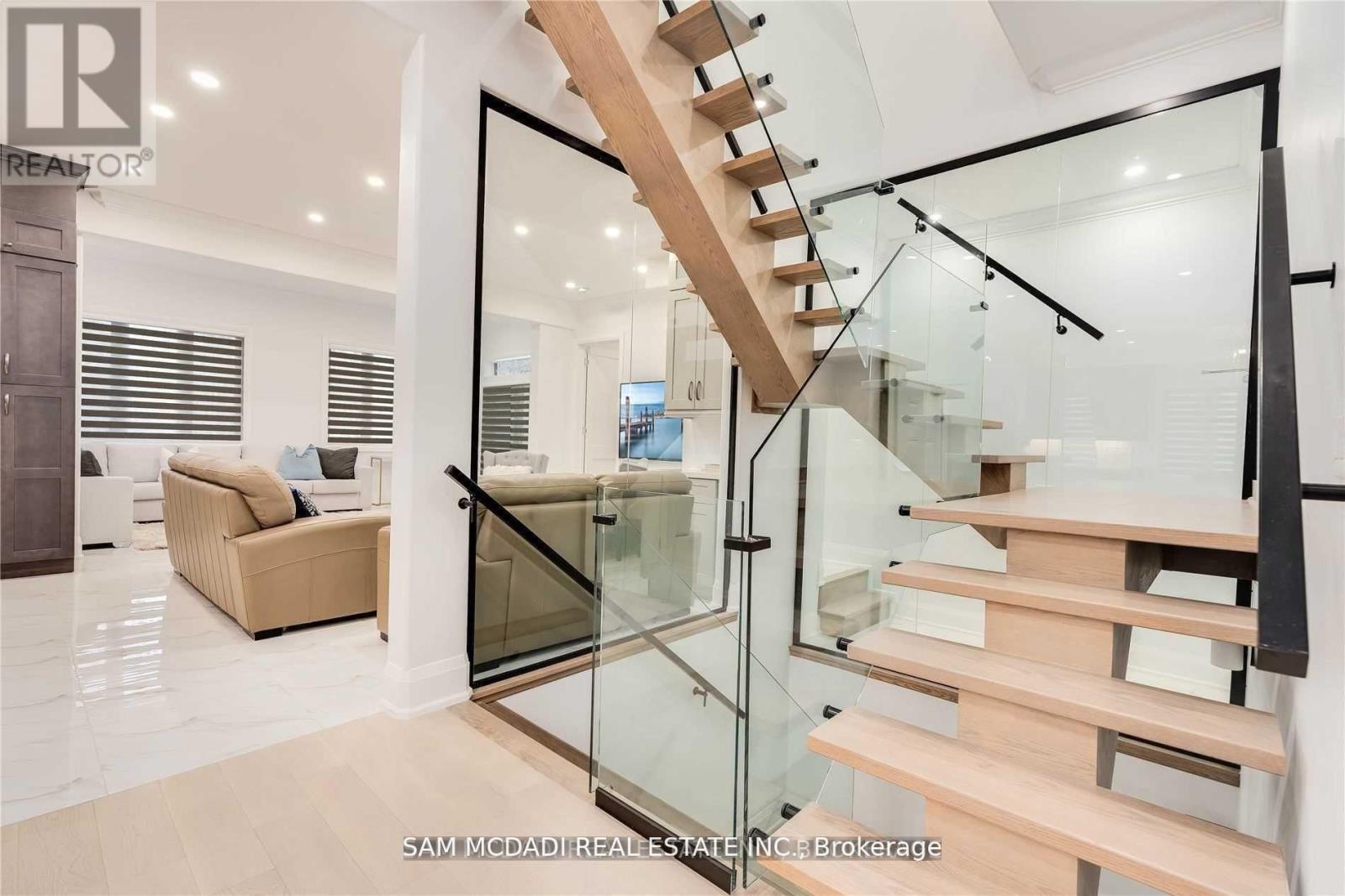 1138 Garden Road, Mississauga, Ontario  L5H 3J6 - Photo 19 - W12936990