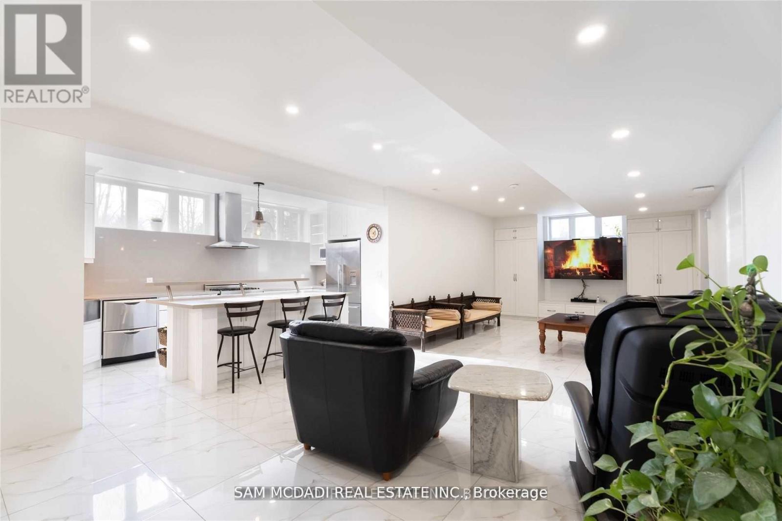 1138 Garden Road, Mississauga, Ontario  L5H 3J6 - Photo 31 - W12936990