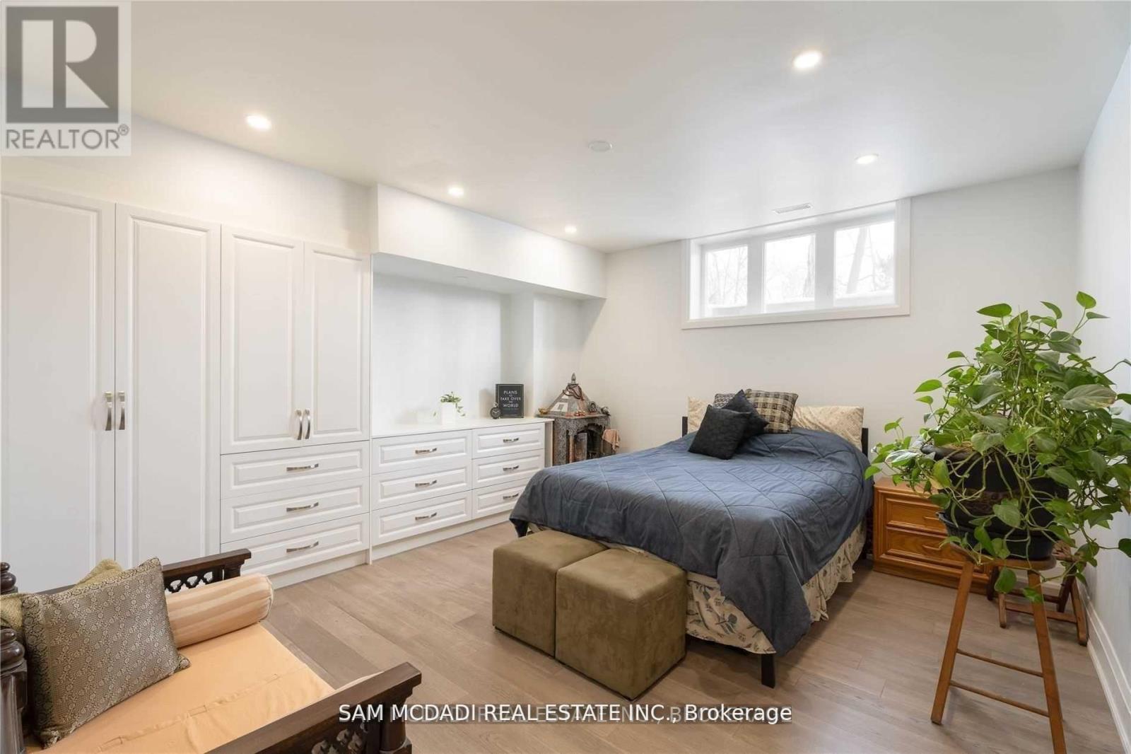 1138 Garden Road, Mississauga, Ontario  L5H 3J6 - Photo 32 - W12936990