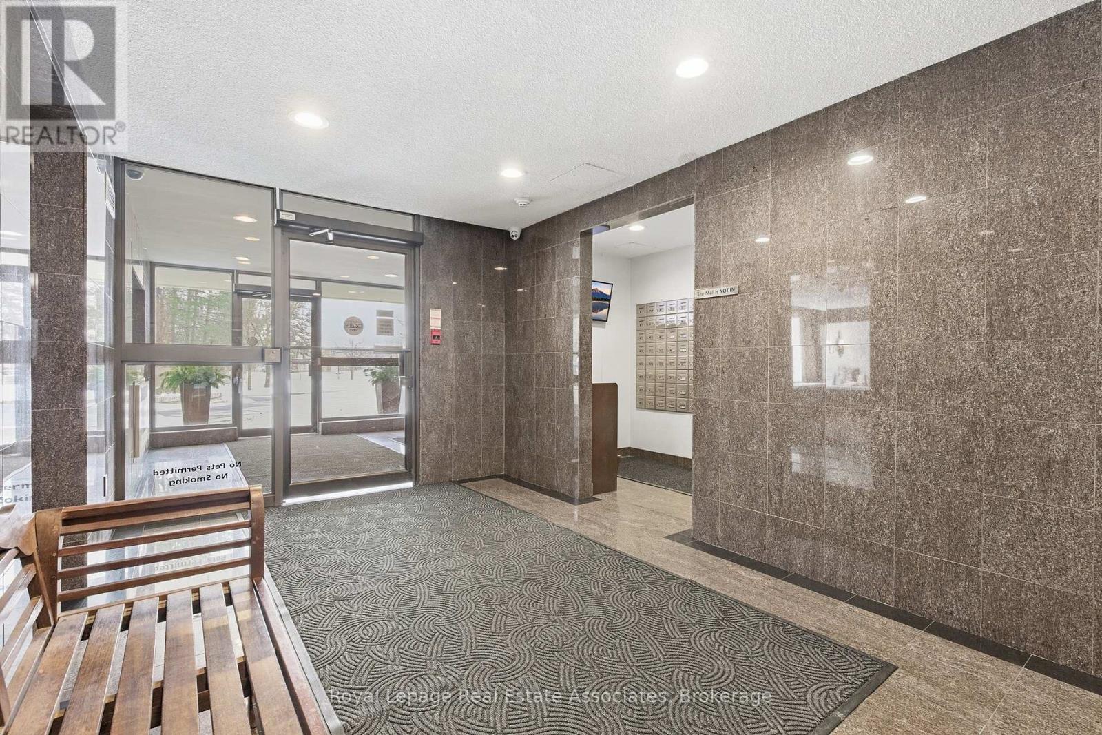 1401 - 10 Malta Avenue, Brampton, Ontario  L6Y 4G6 - Photo 15 - W12937032