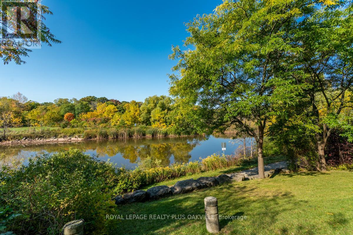 311 - 2511 Lakeshore Road W, Oakville, Ontario  L6L 6L9 - Photo 40 - W12937060